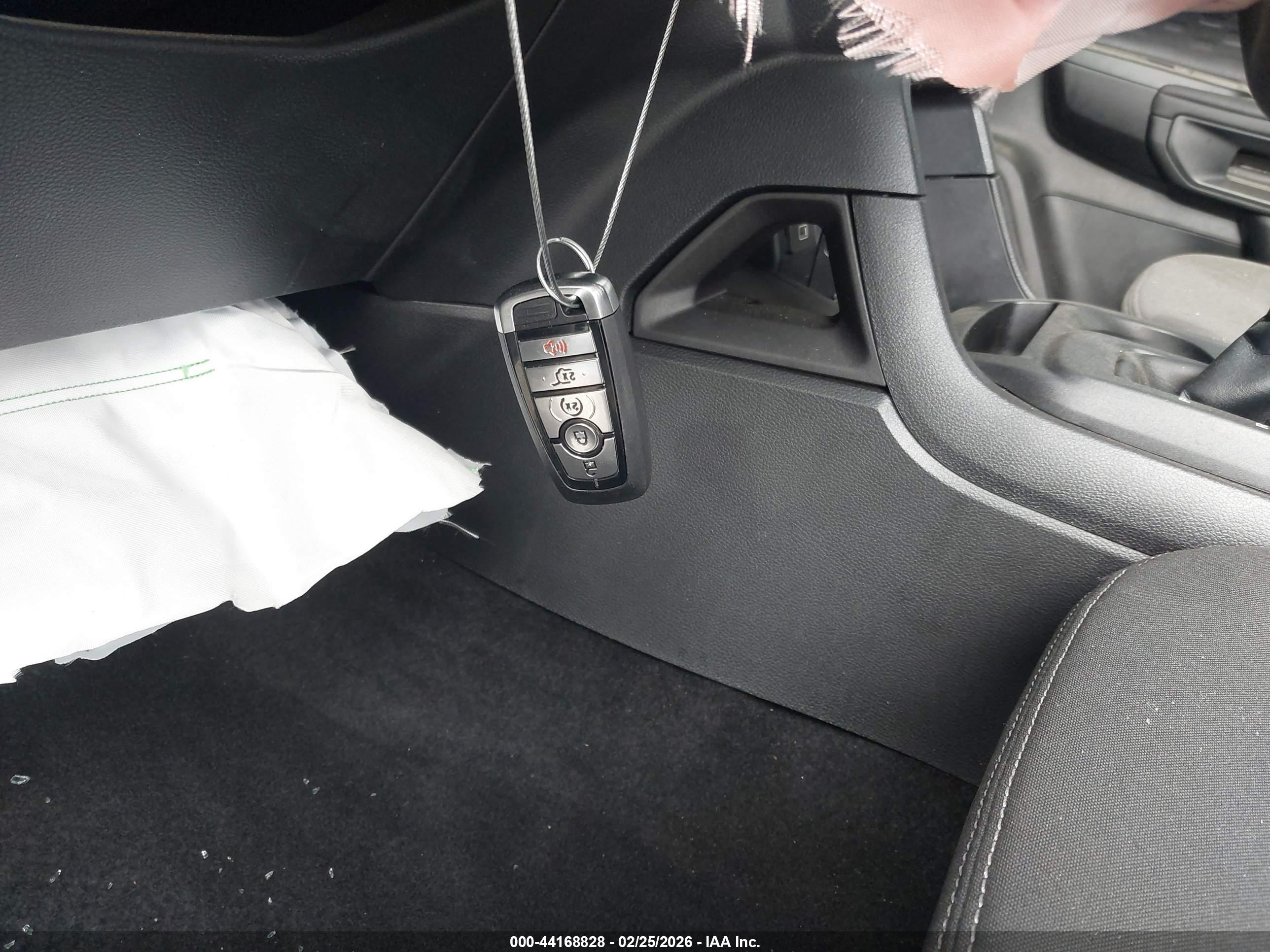 FORD RANGER image 11