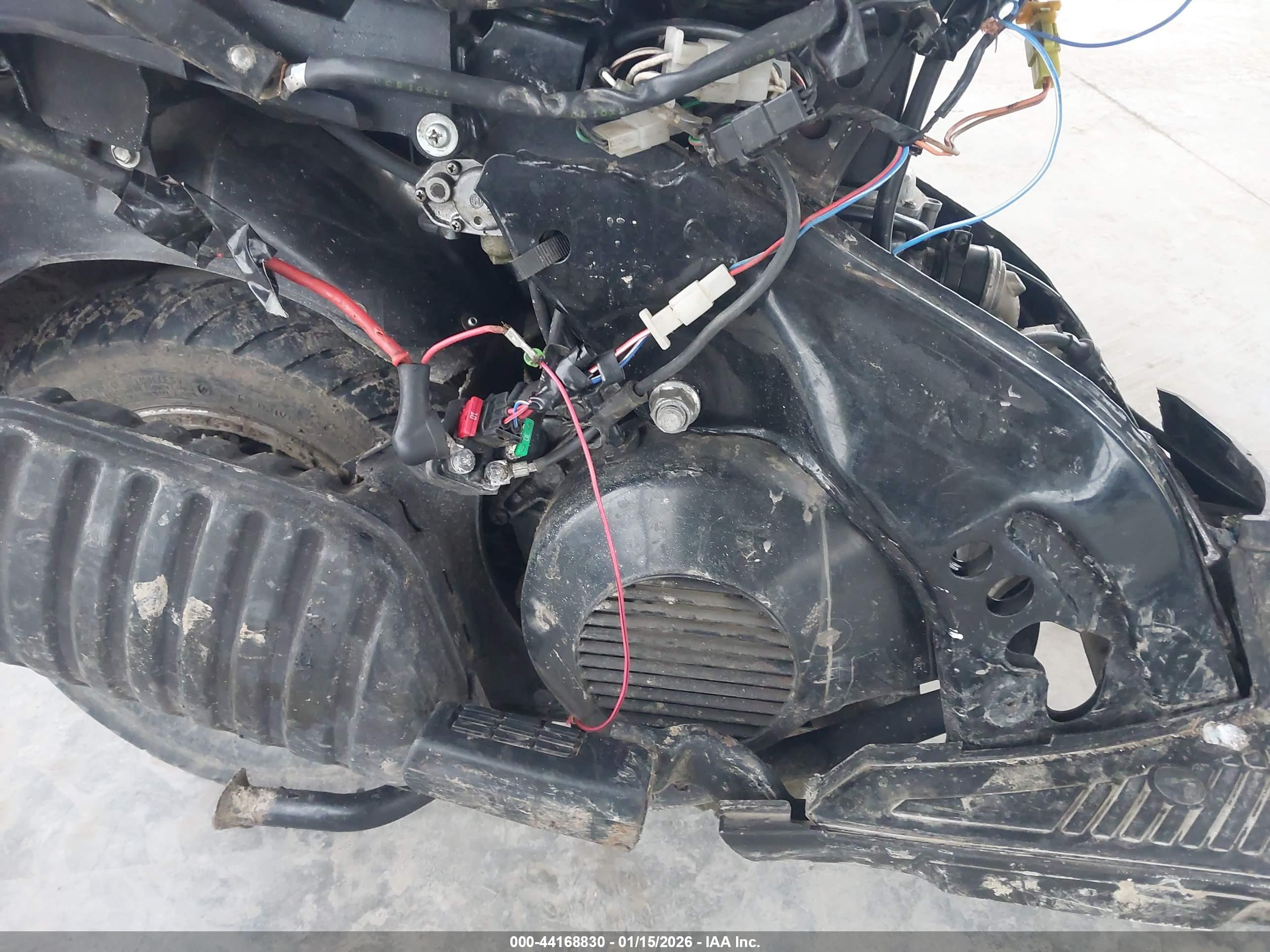 YAMAHA XC200 image 8