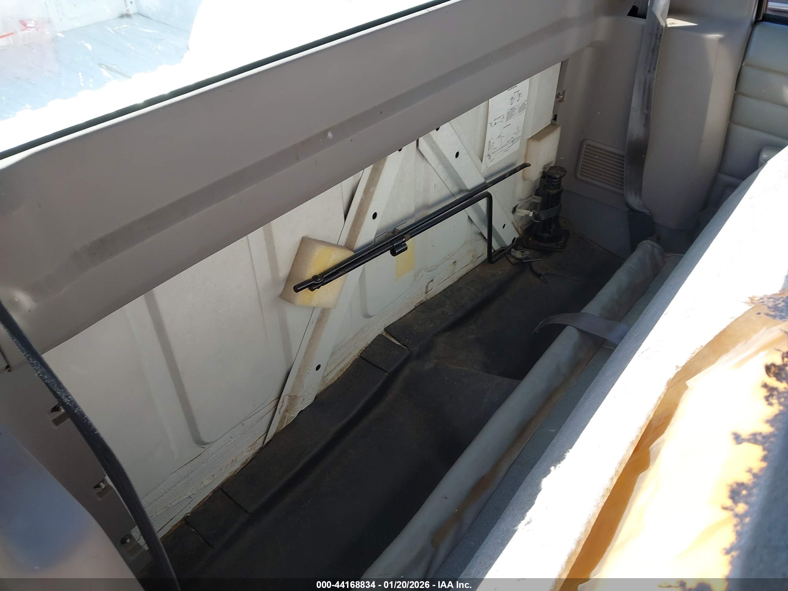 JEEP COMANCHE image 8
