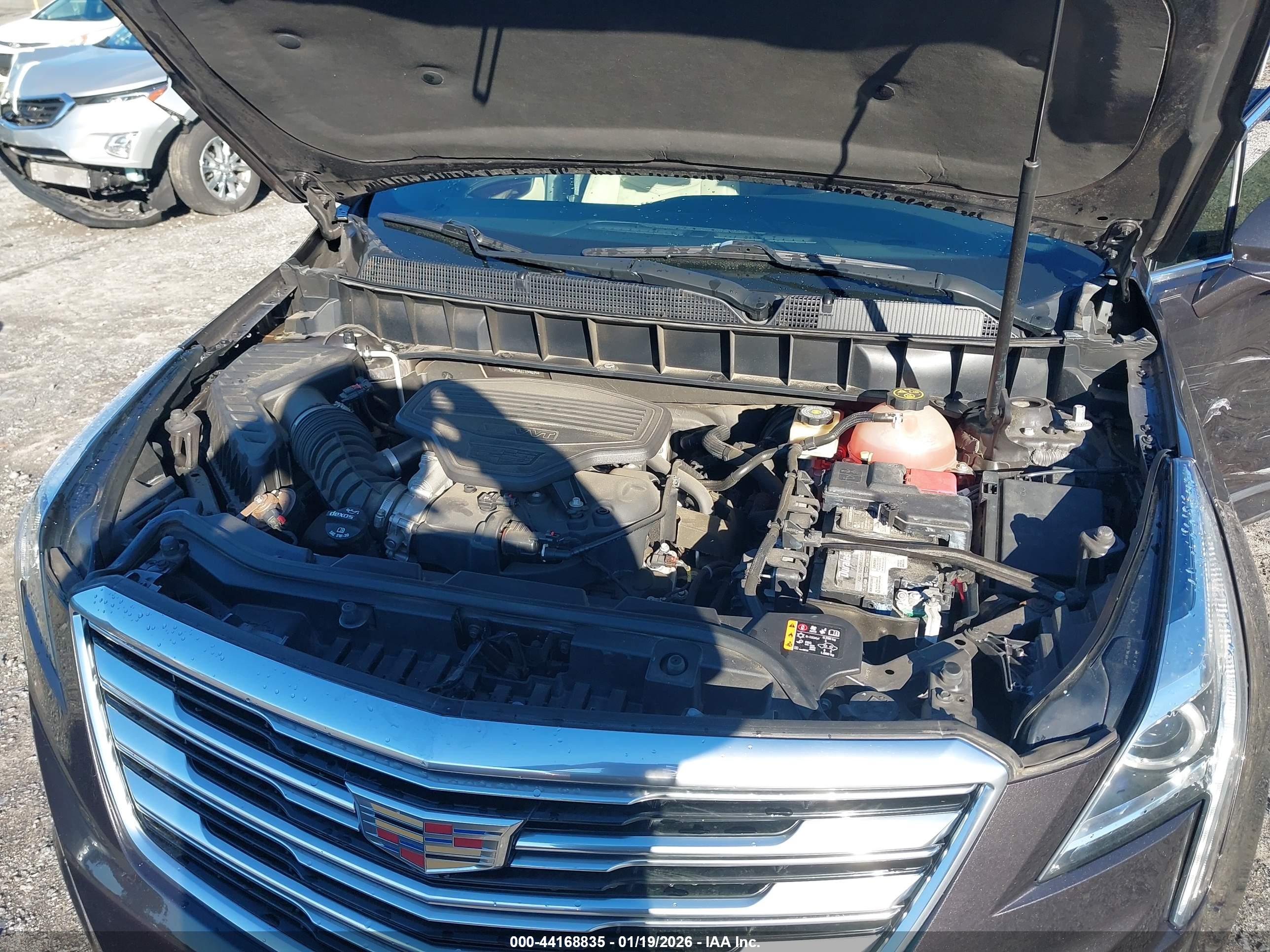 CADILLAC XT5 image 10