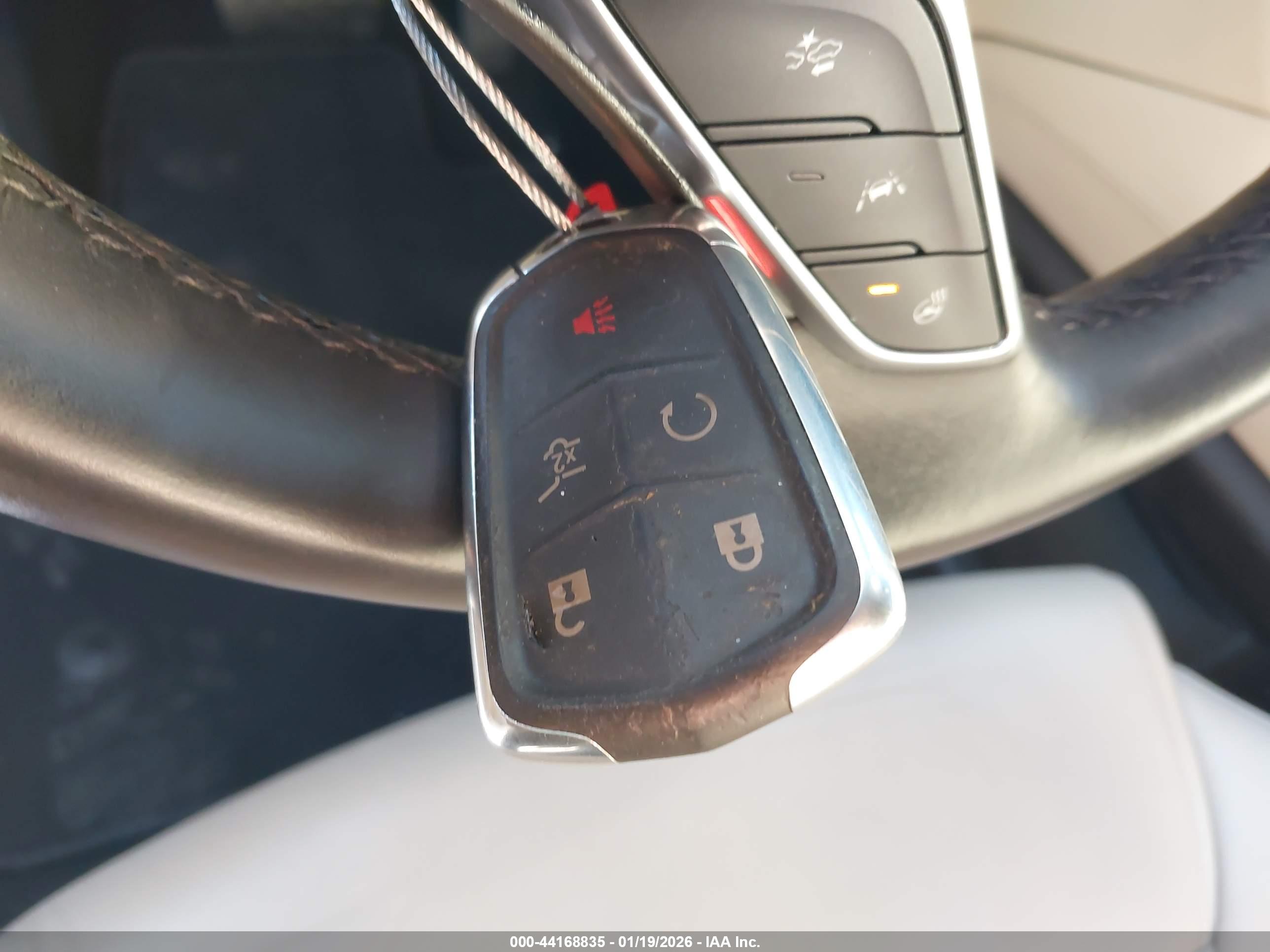 CADILLAC XT5 image 11