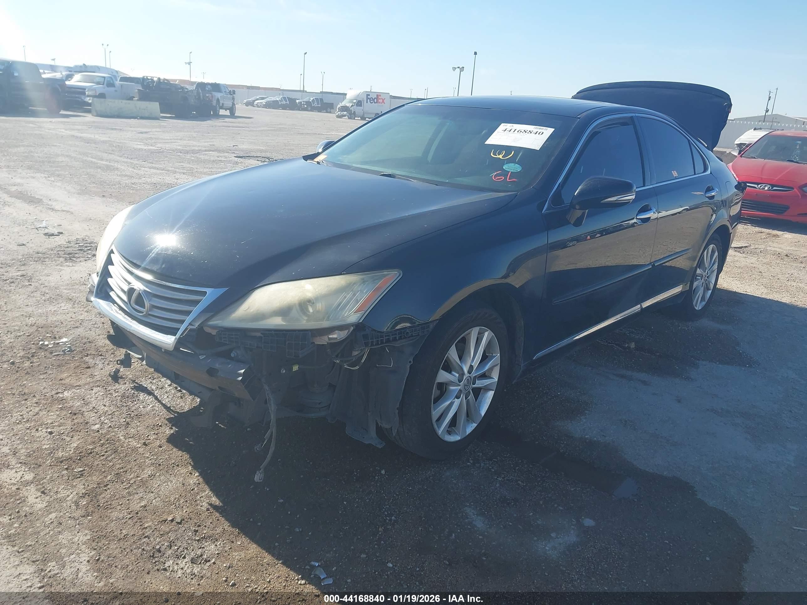 LEXUS ES image 2
