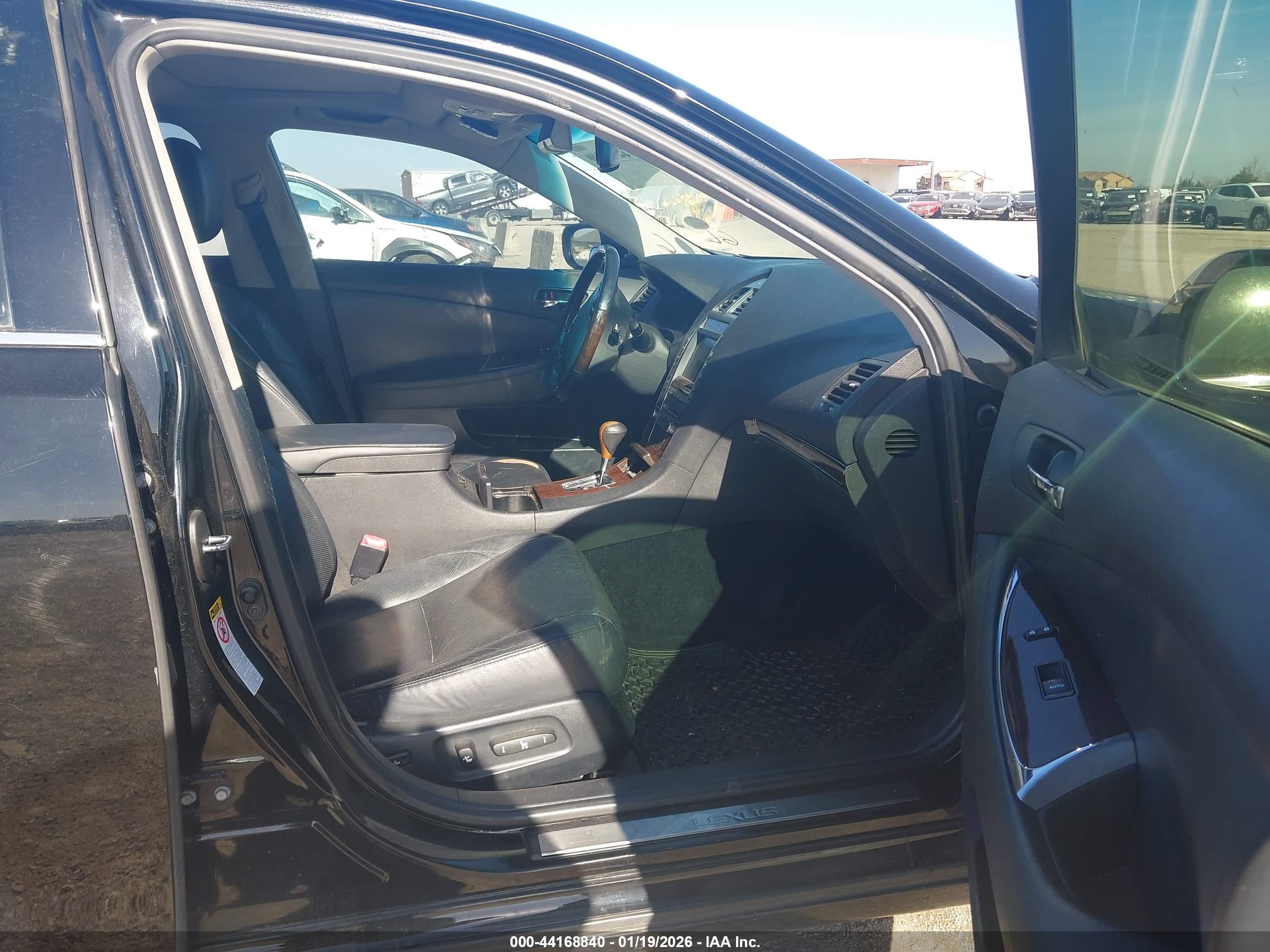 LEXUS ES image 5