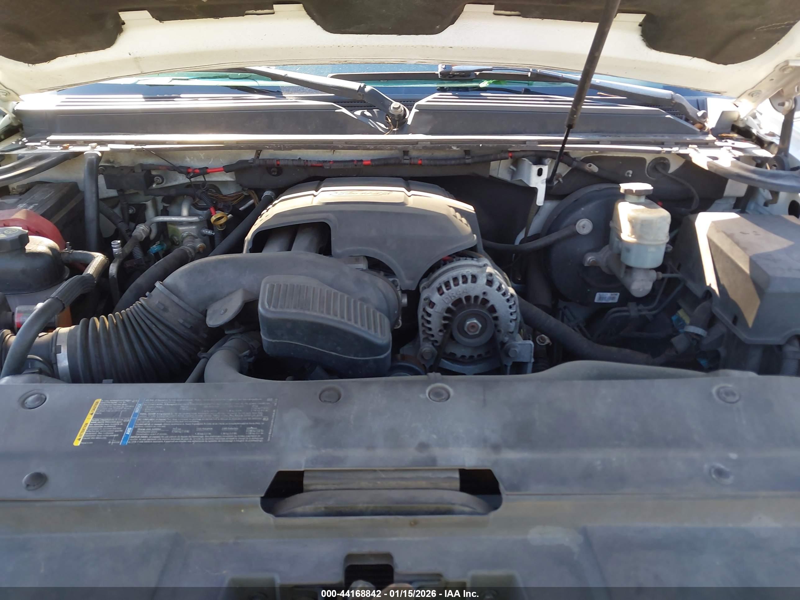 CHEVROLET SUBURBAN image 10