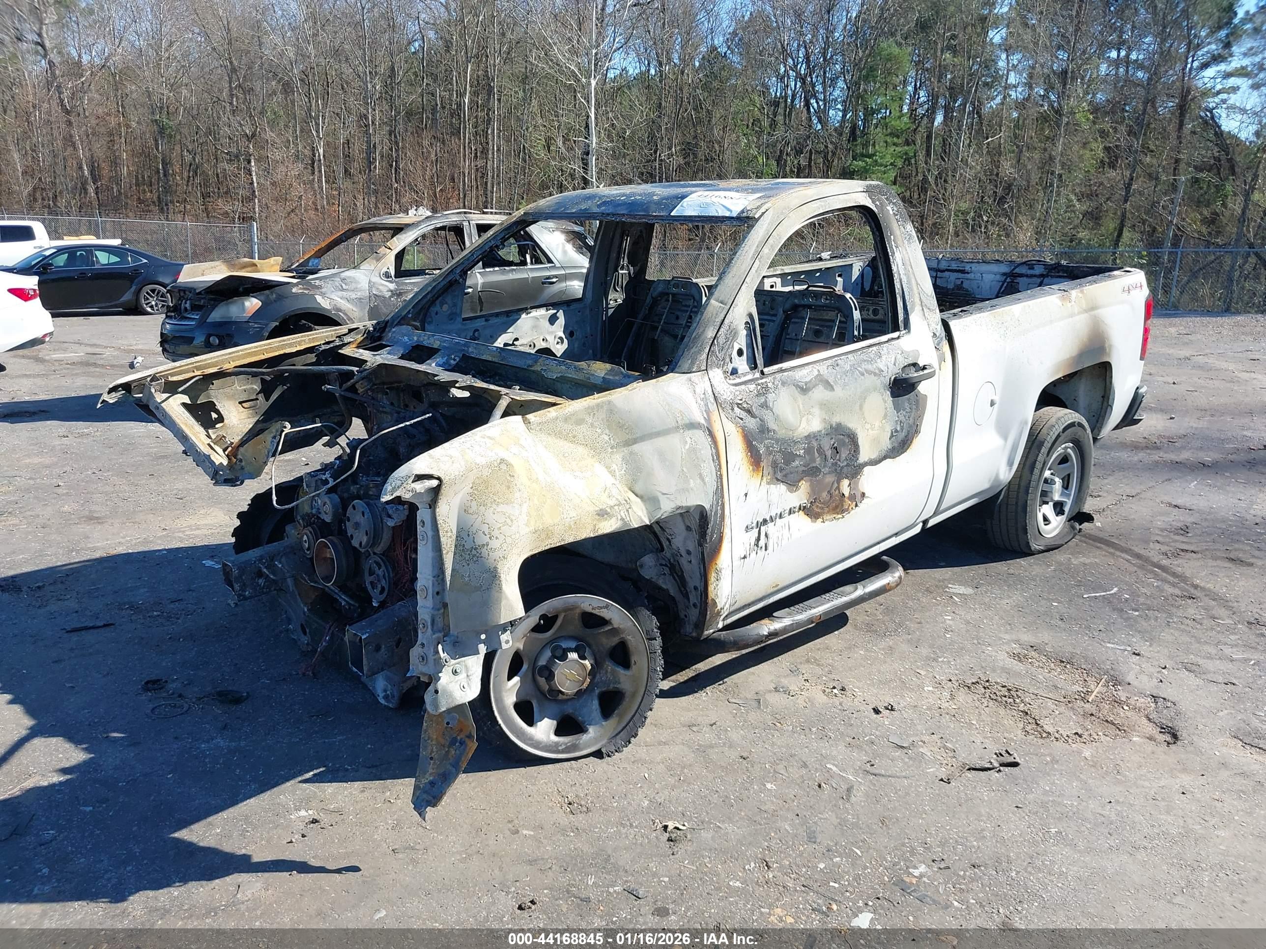 CHEVROLET SILVERADO image 2