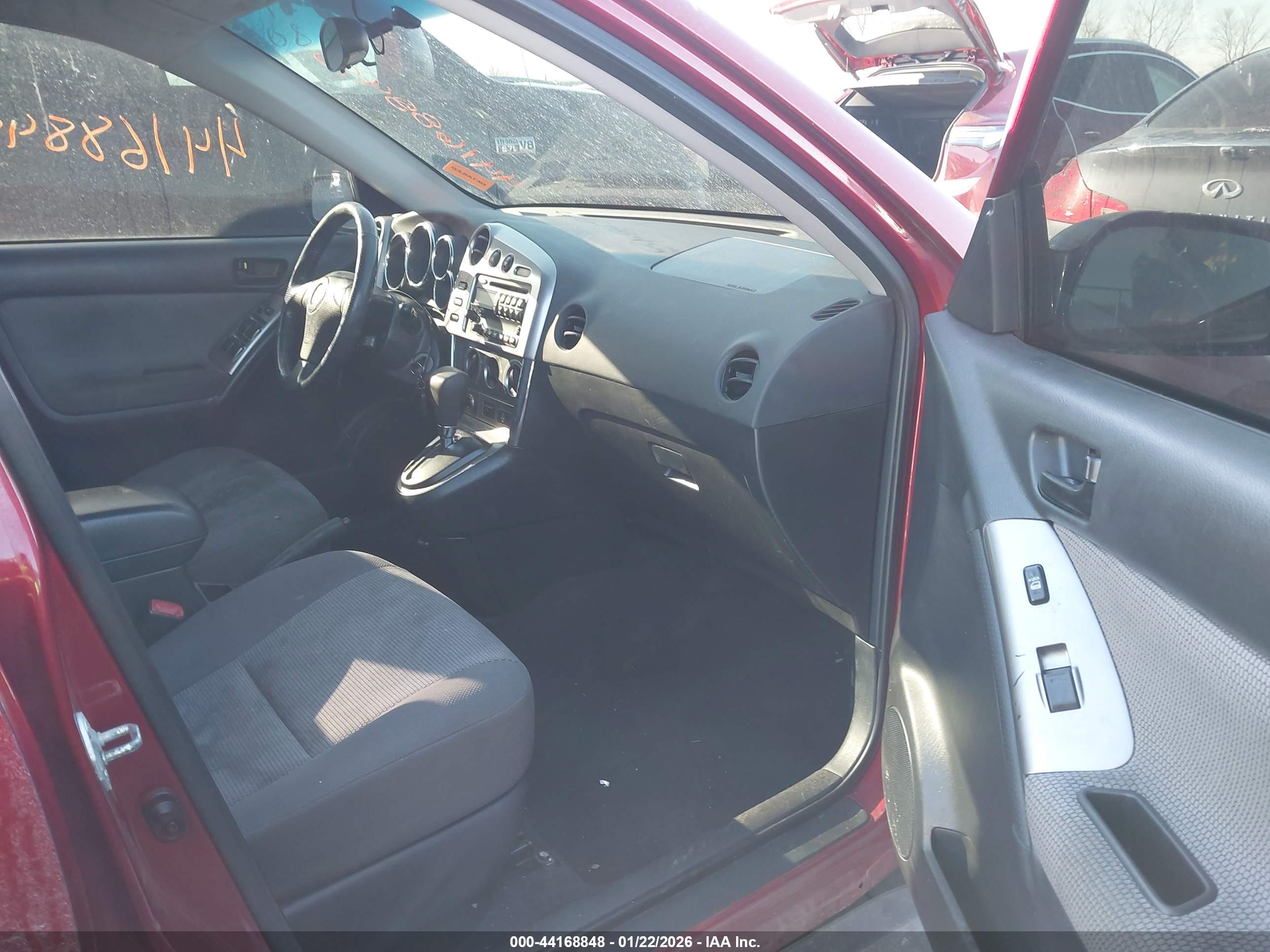 PONTIAC VIBE image 5
