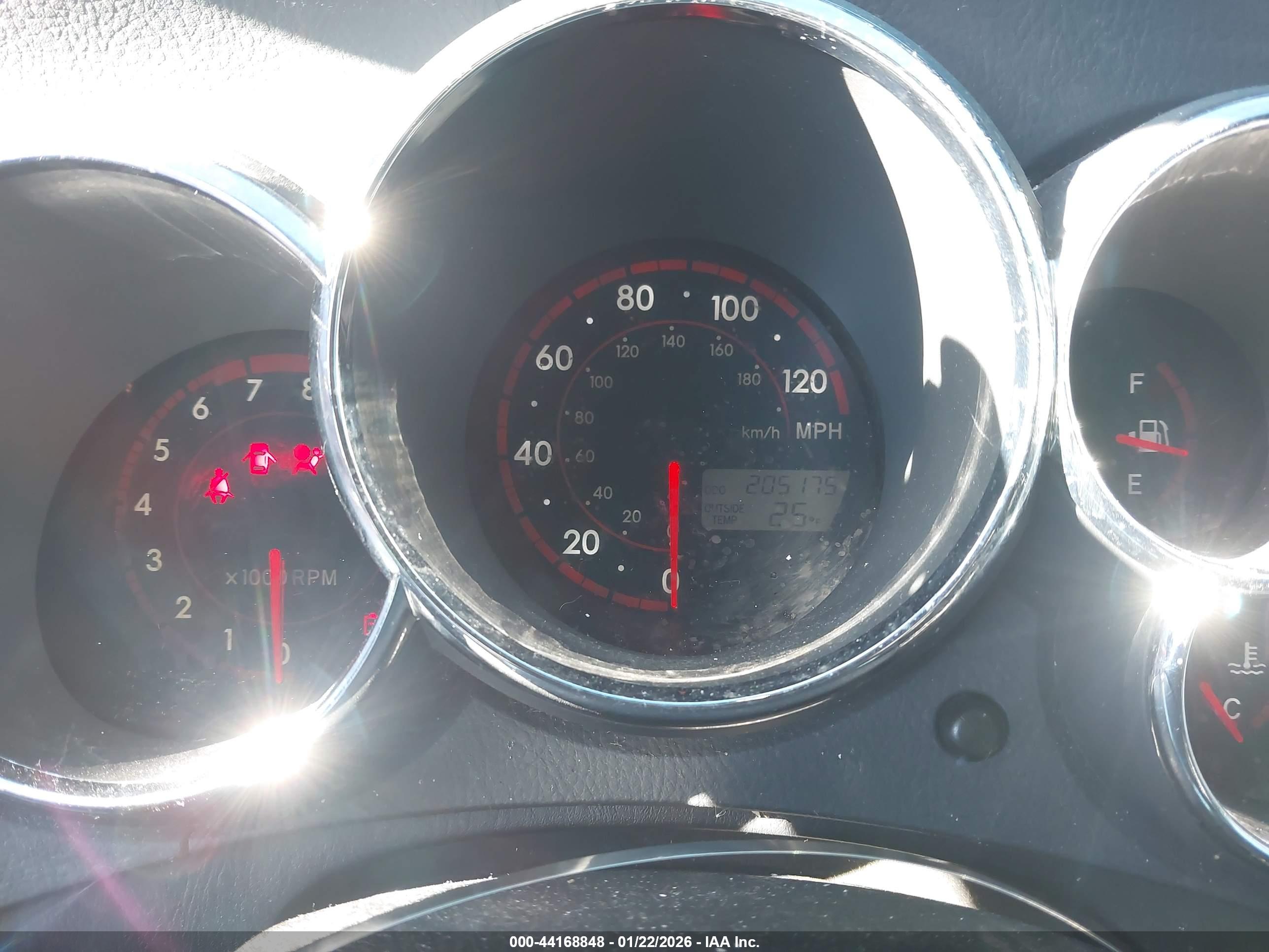 PONTIAC VIBE image 7