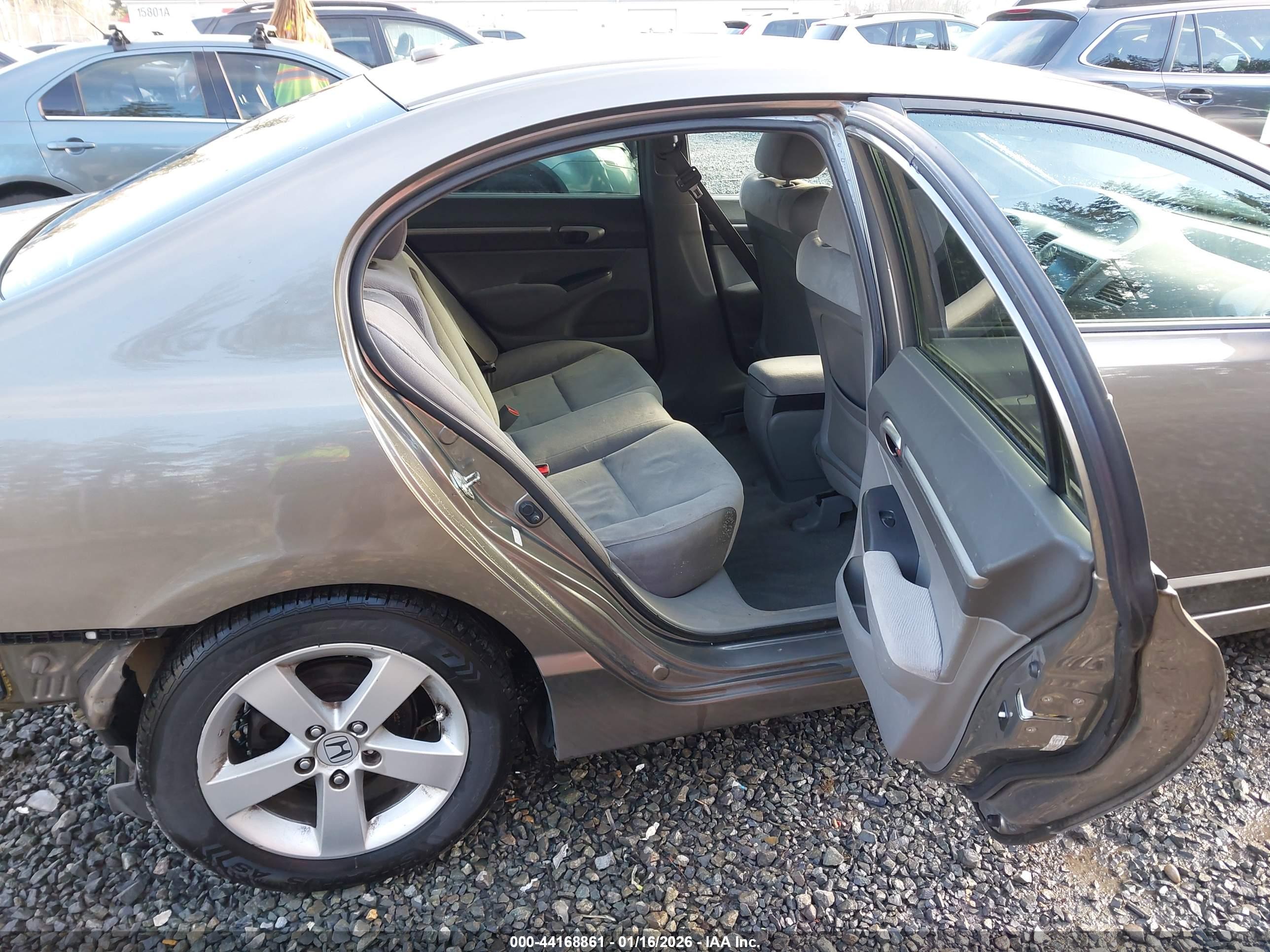 HONDA CIVIC image 8