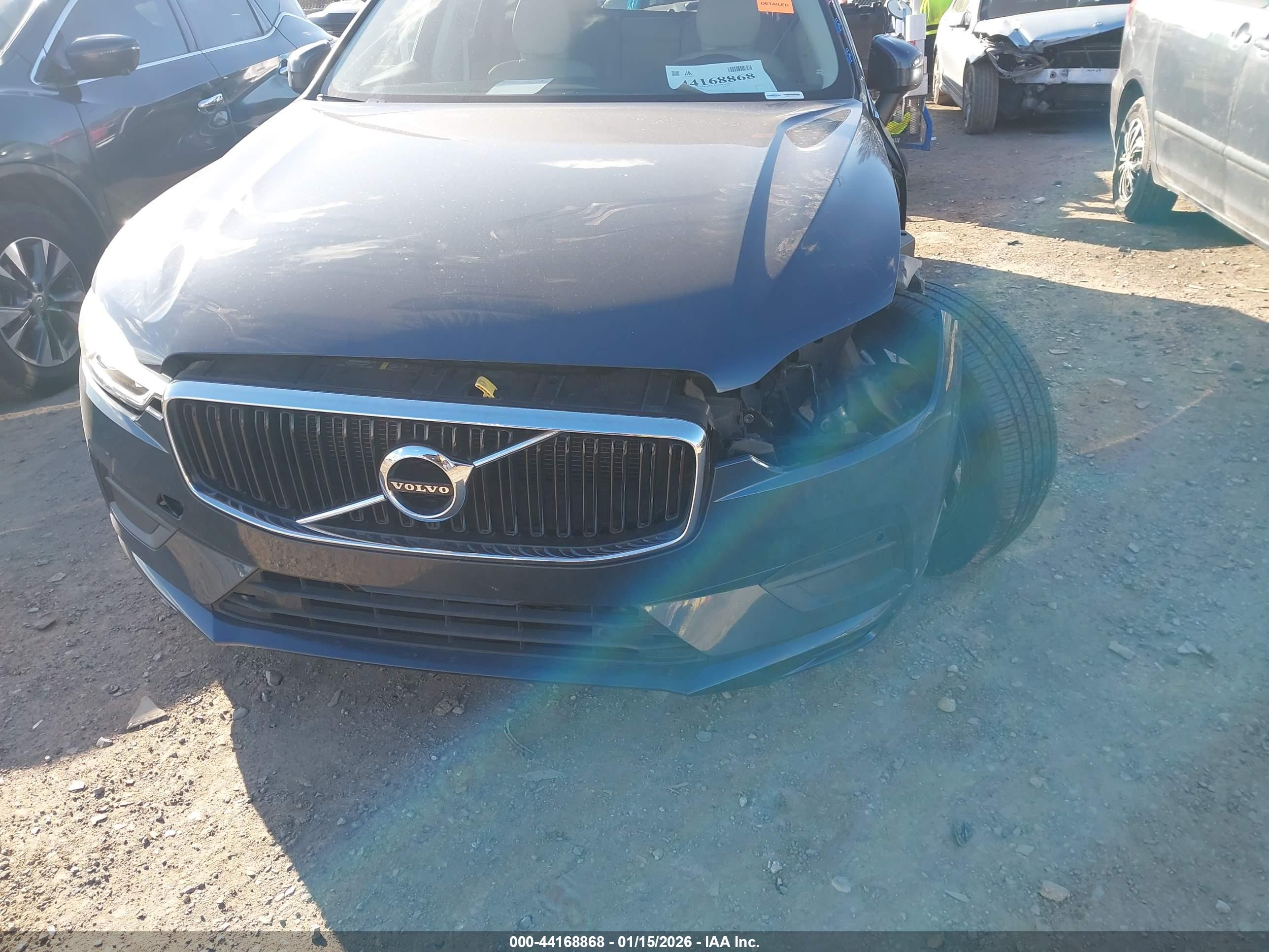 VOLVO XC60 image 6