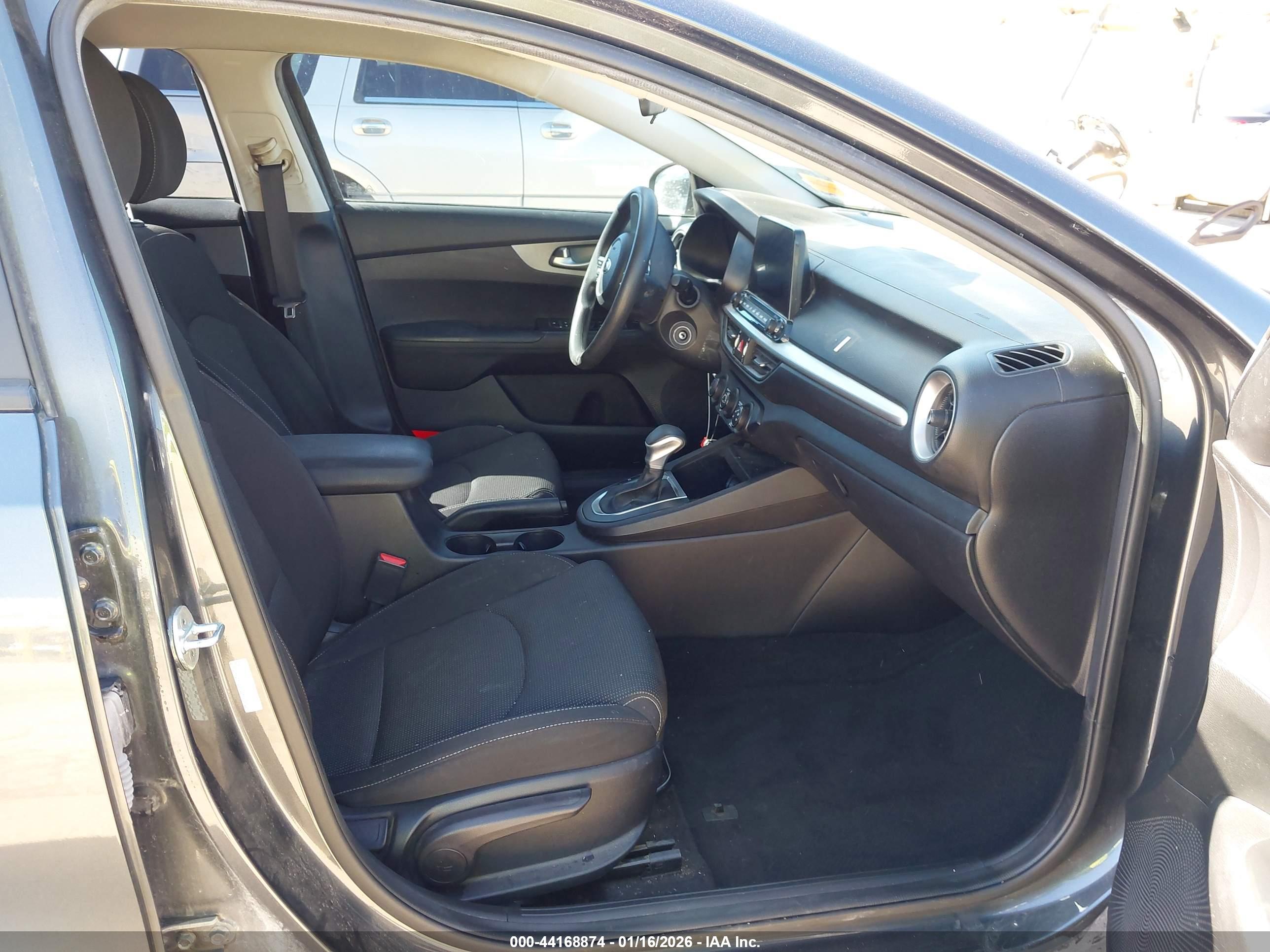 KIA FORTE image 5