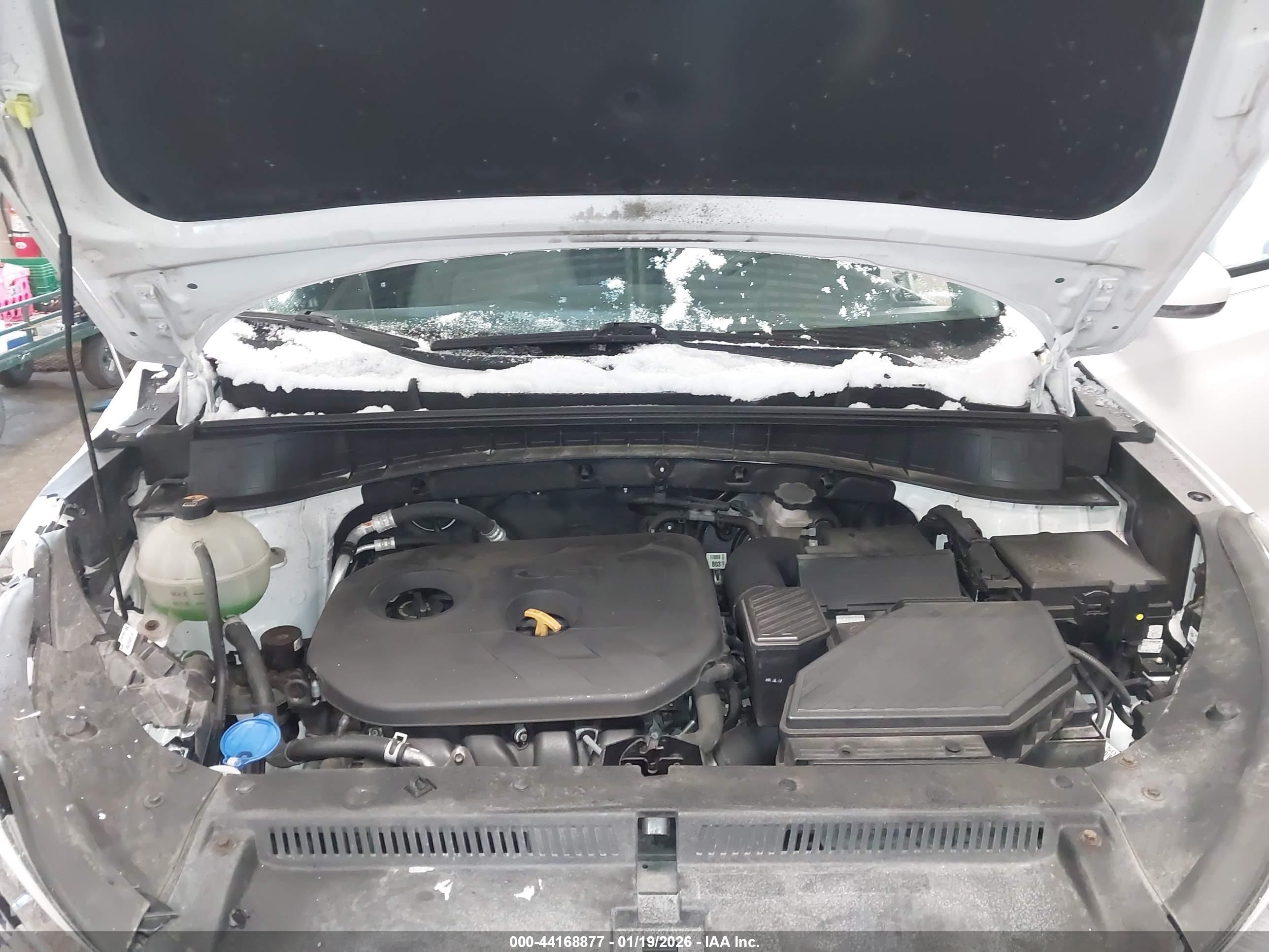 HYUNDAI TUCSON image 10