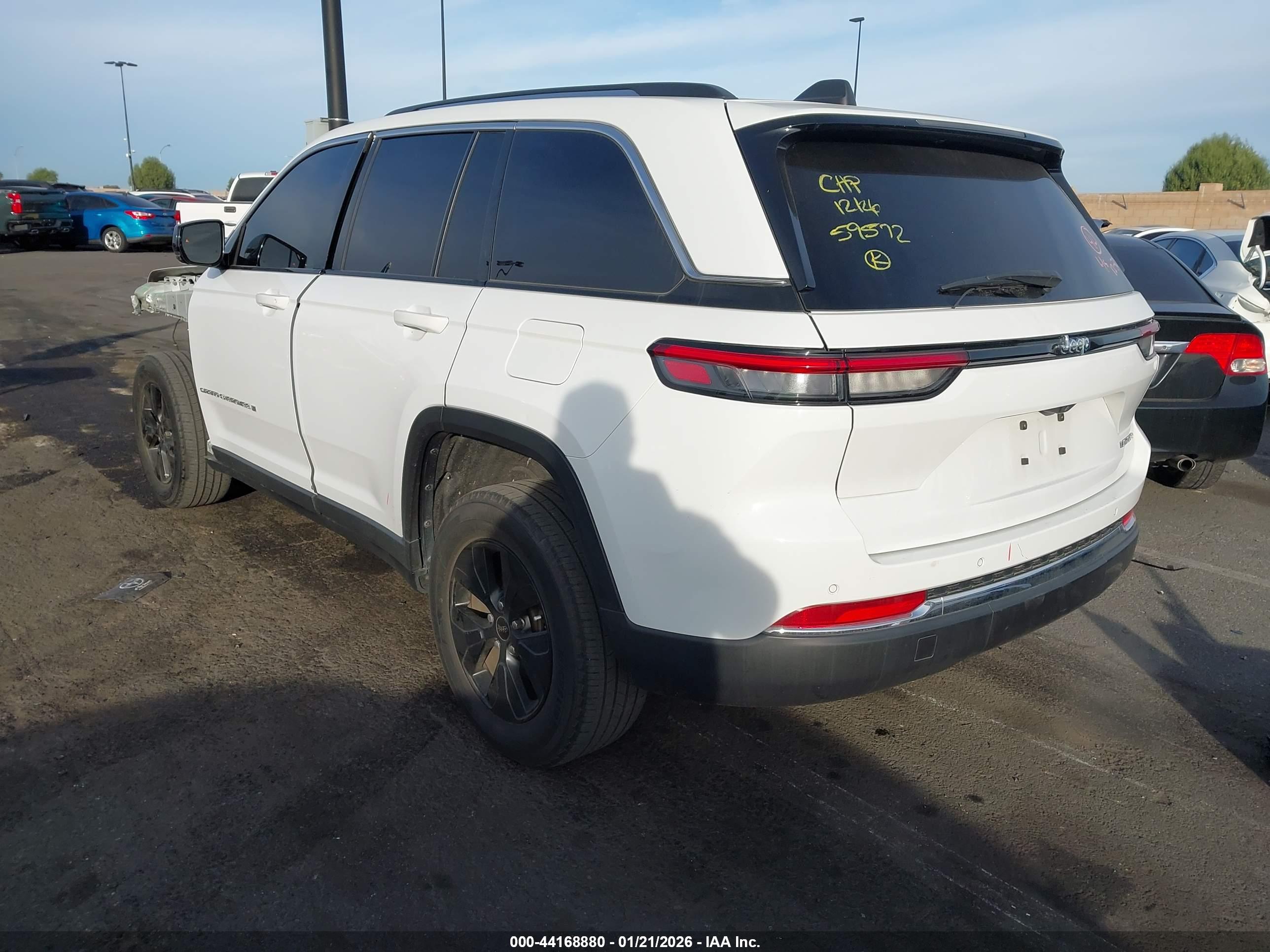 JEEP GRAND image 3