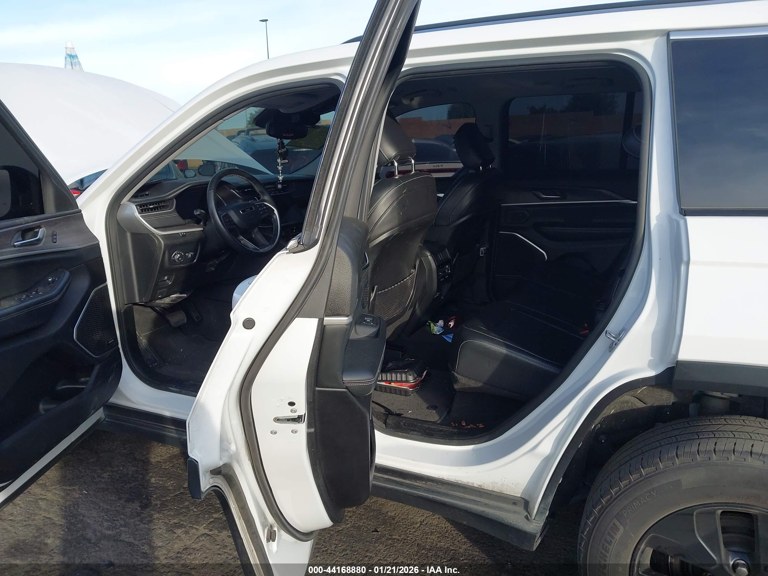 JEEP GRAND image 8