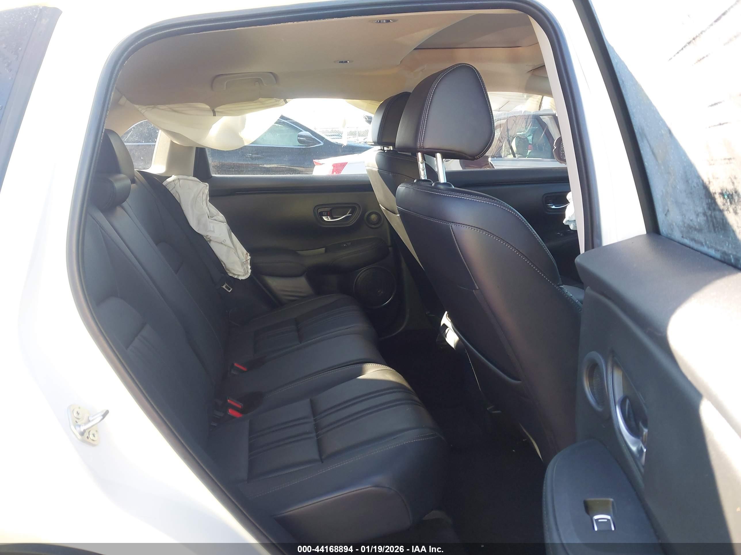 HONDA HR-V image 8