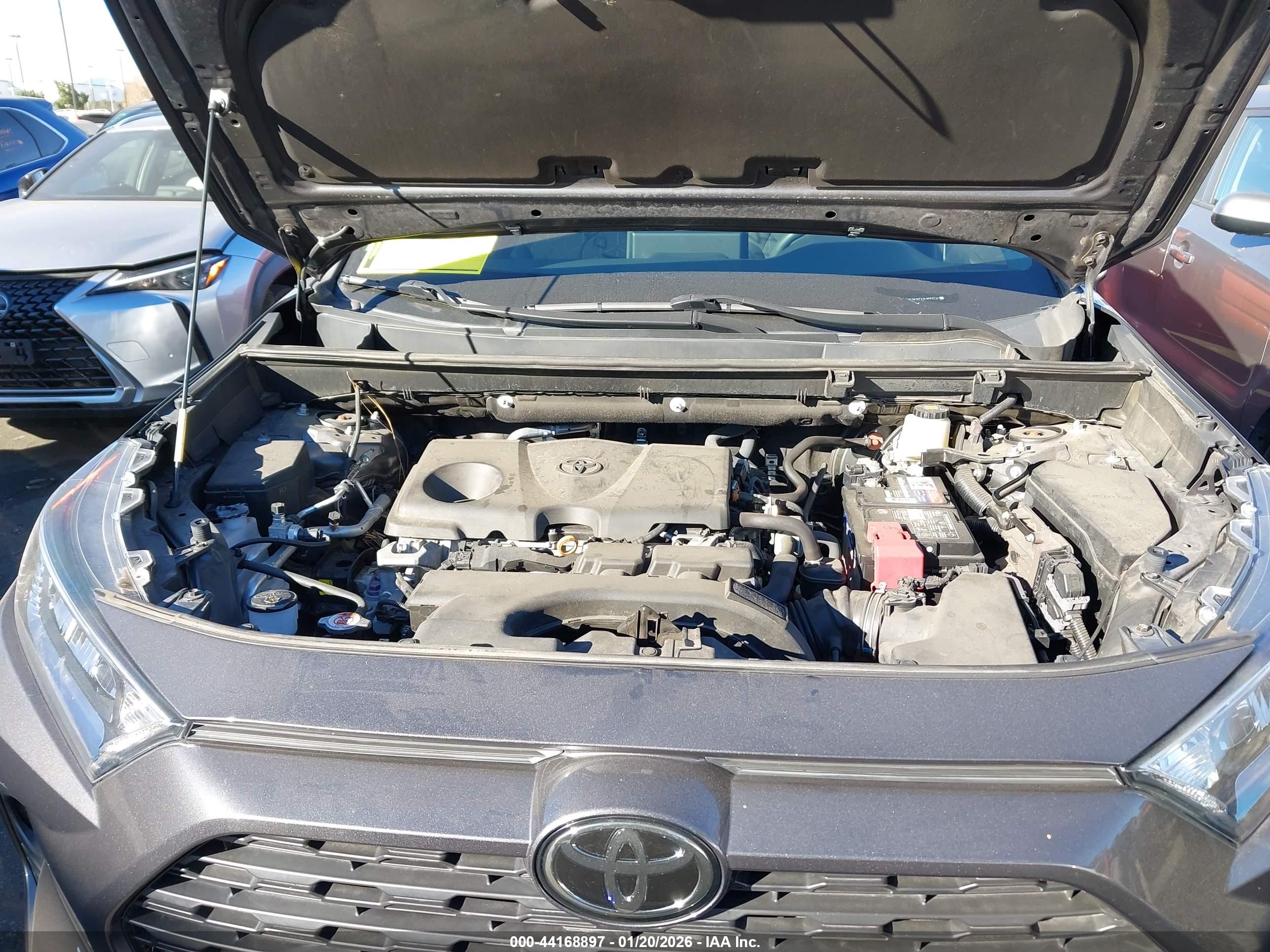 TOYOTA RAV4 image 10