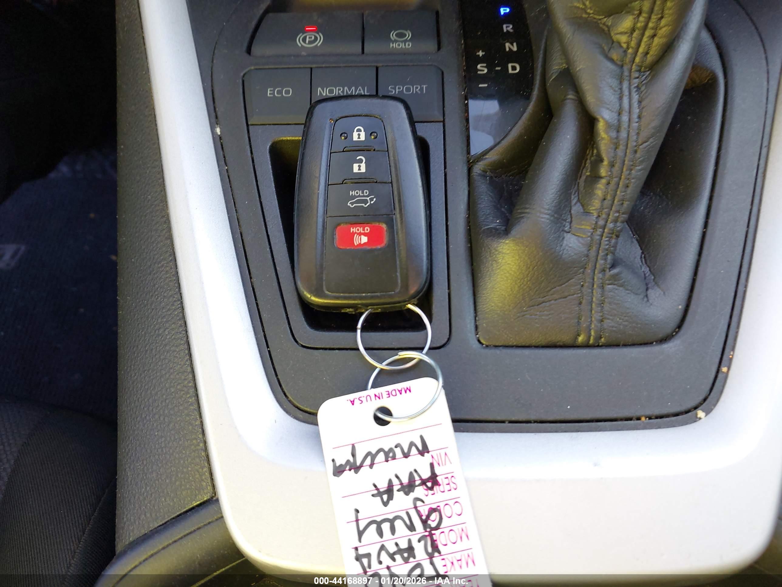TOYOTA RAV4 image 11