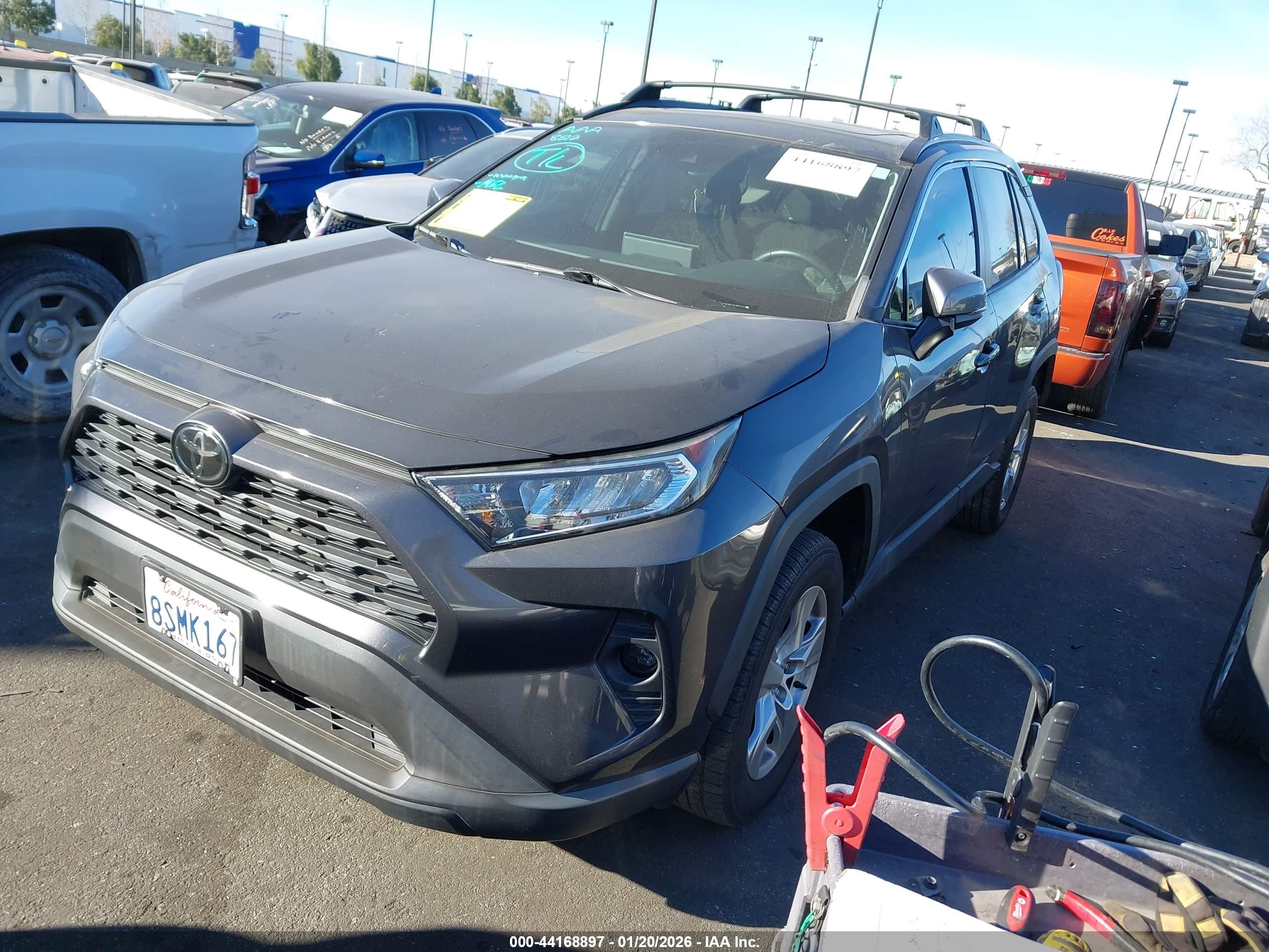 TOYOTA RAV4 image 2