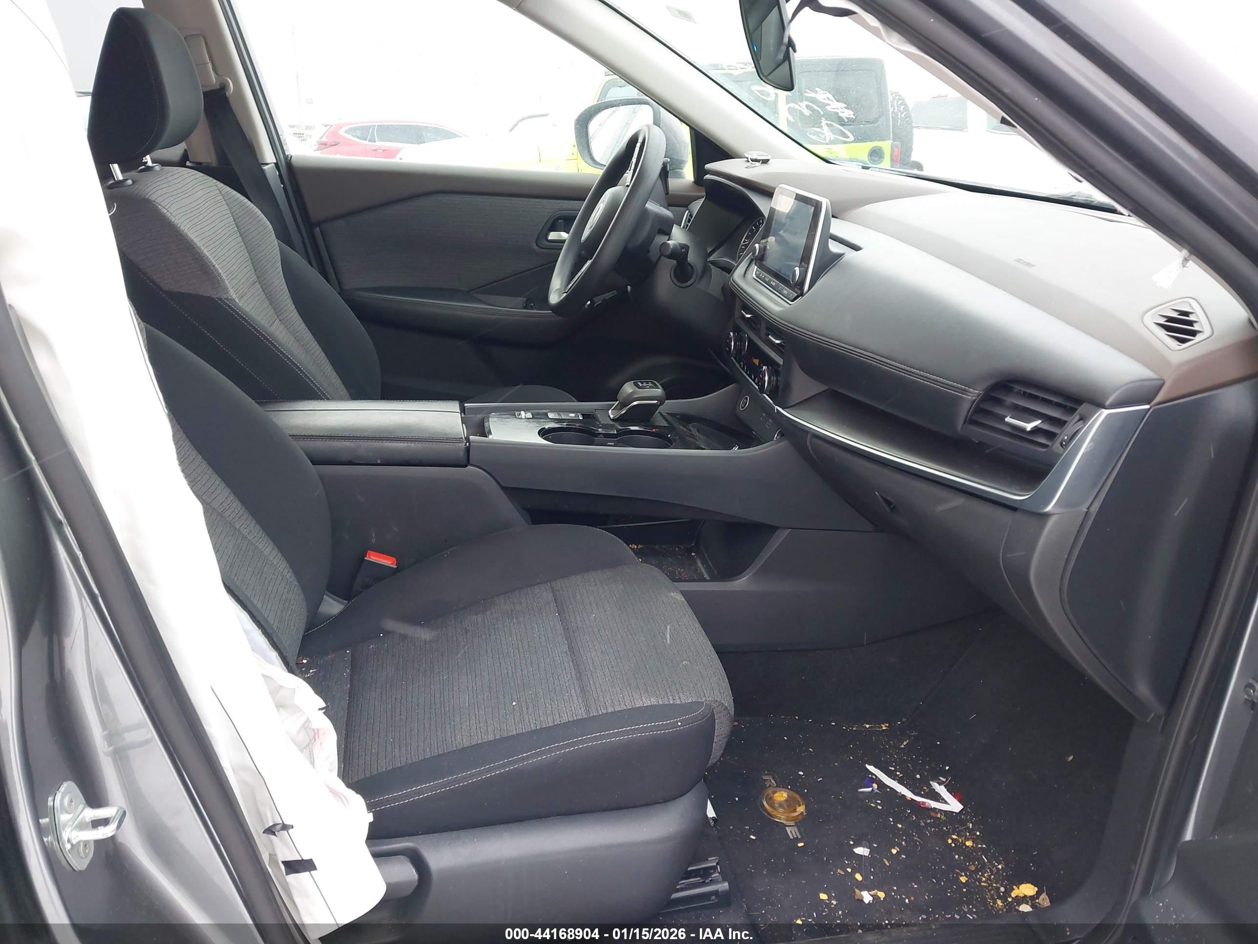 NISSAN ROGUE image 5