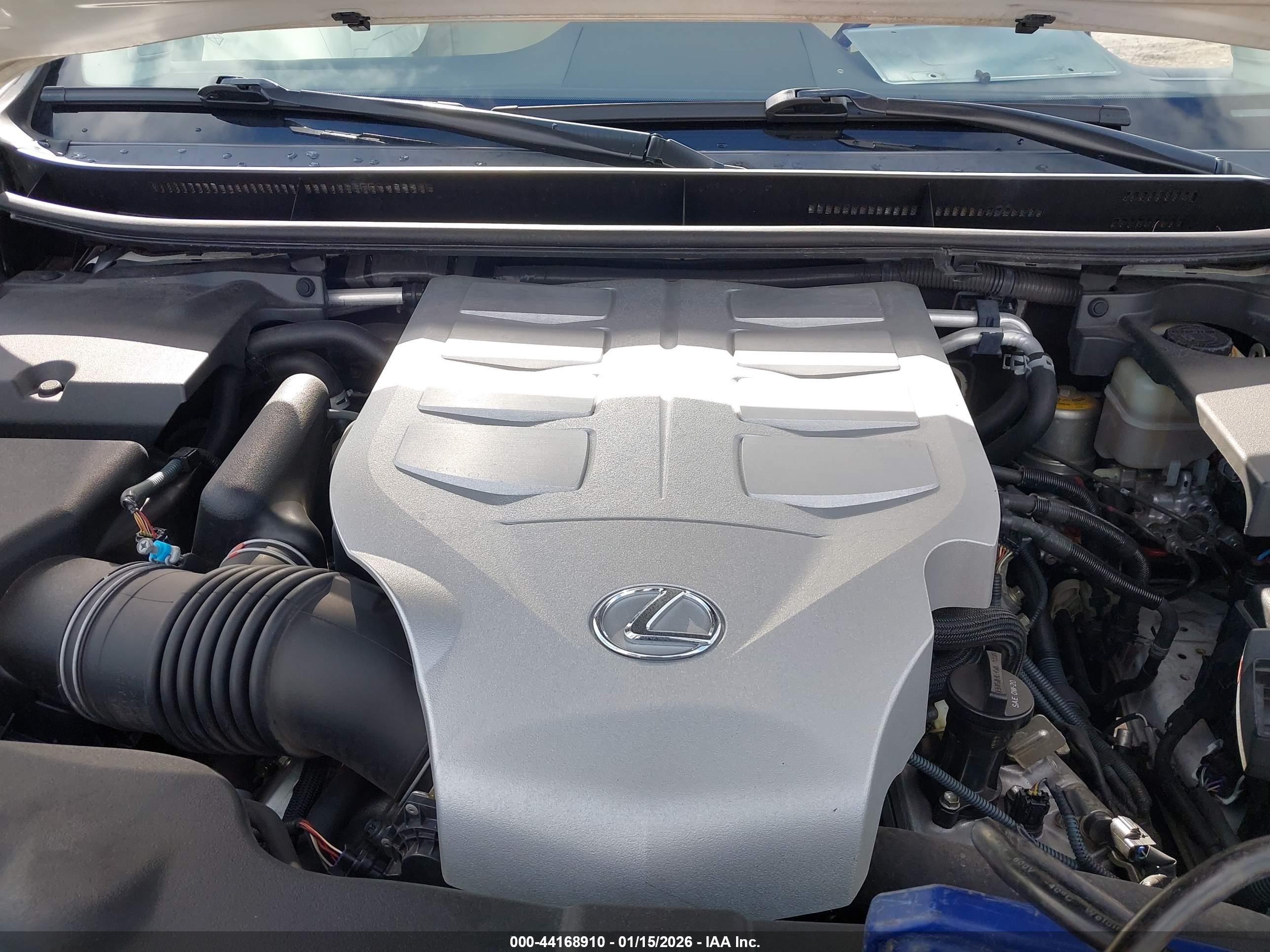 LEXUS GX image 10