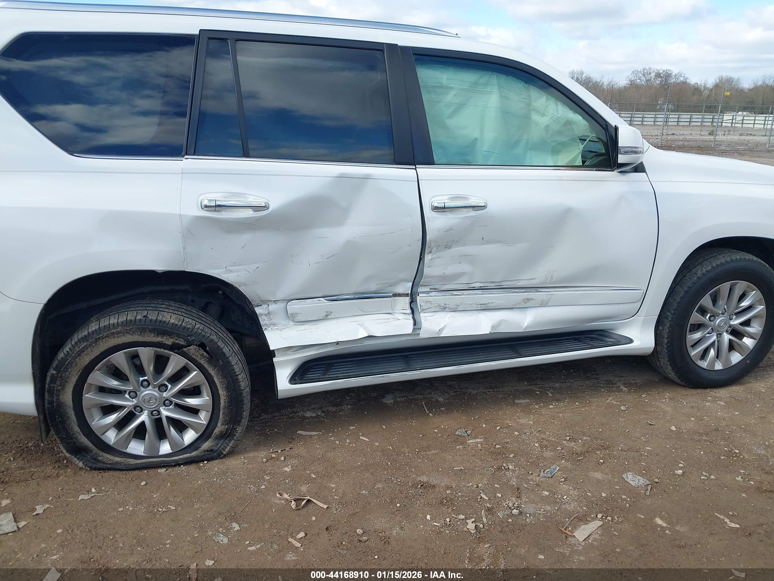 LEXUS GX image 6