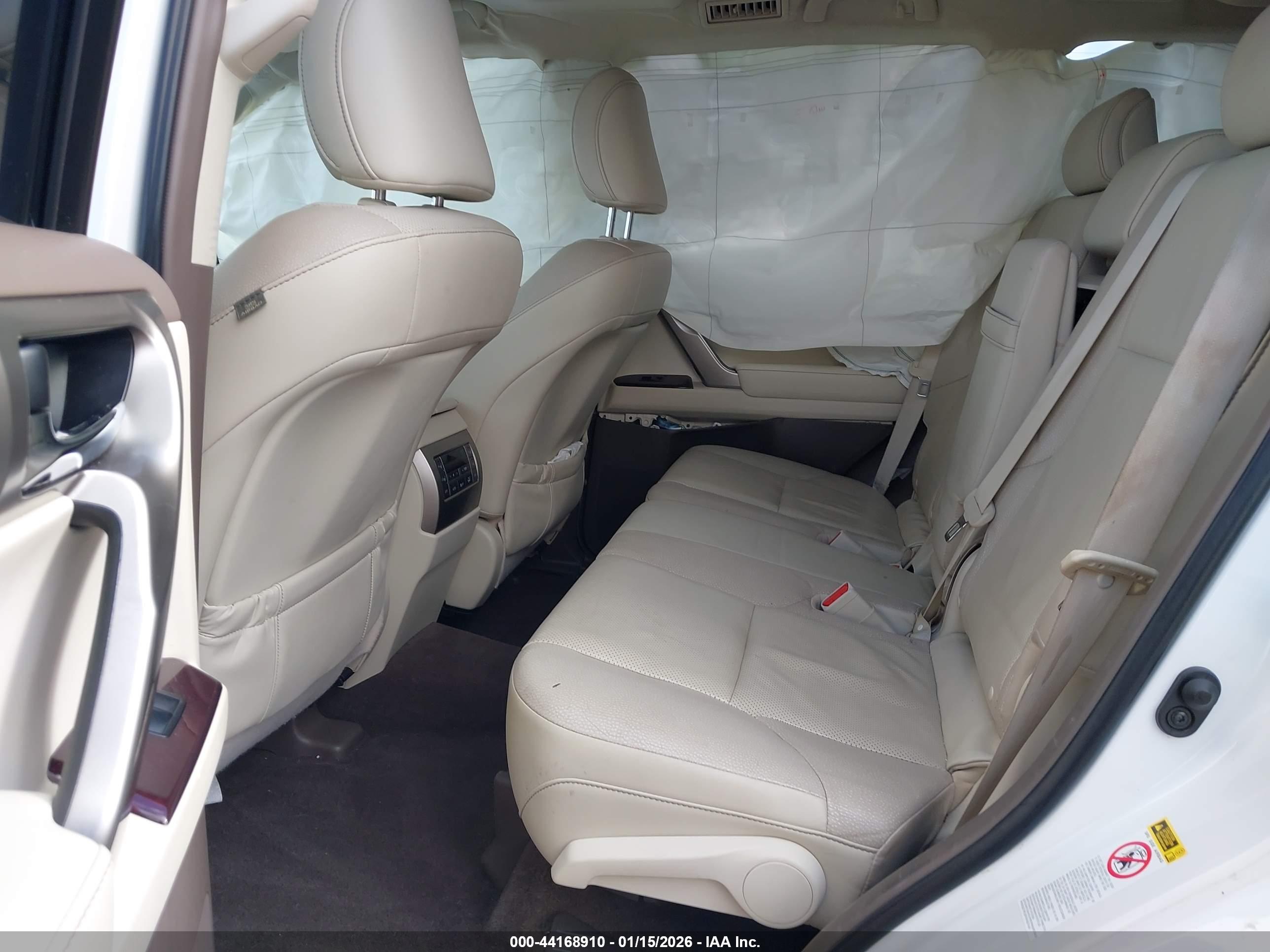 LEXUS GX image 8