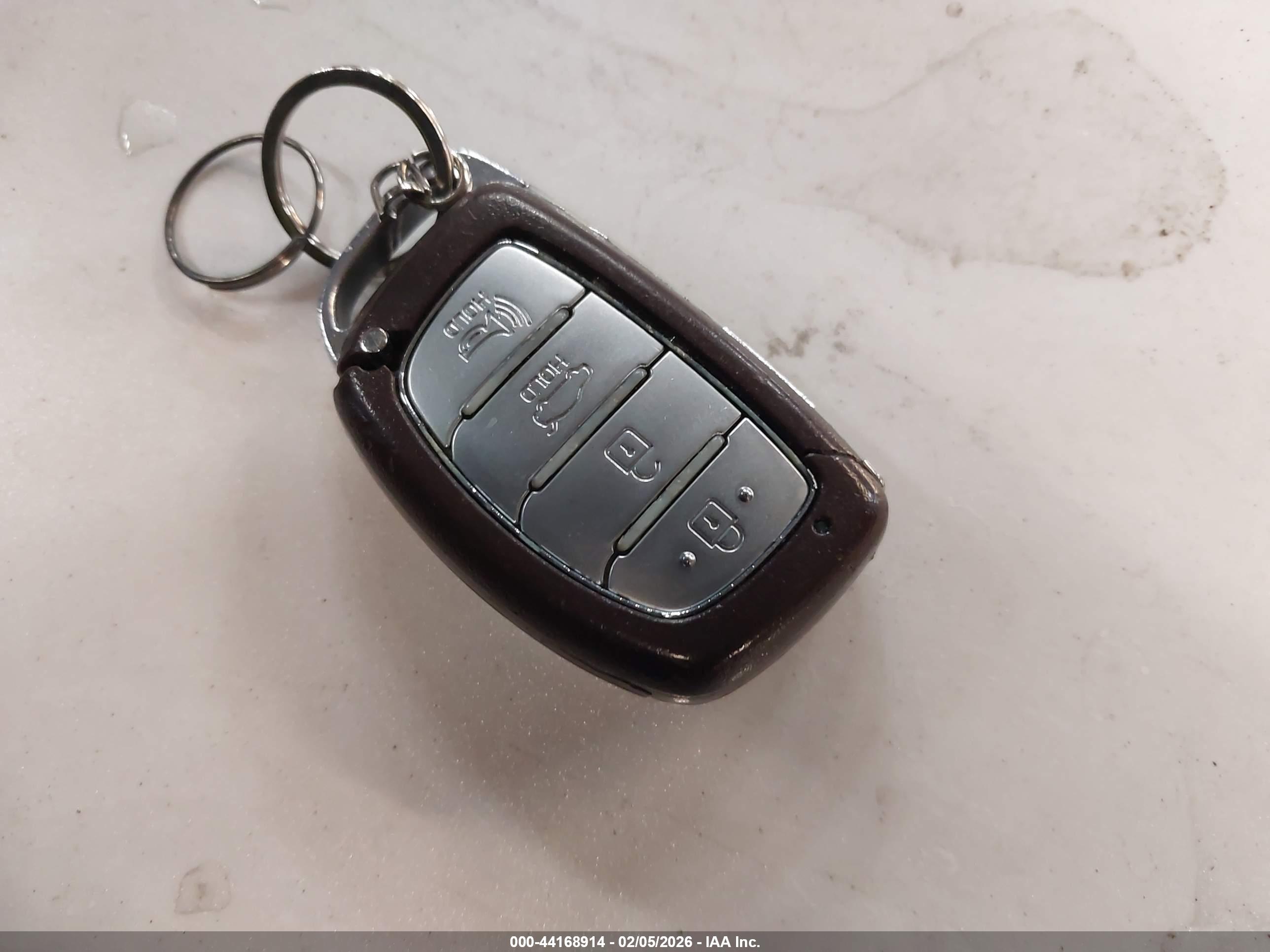 HYUNDAI SONATA image 11