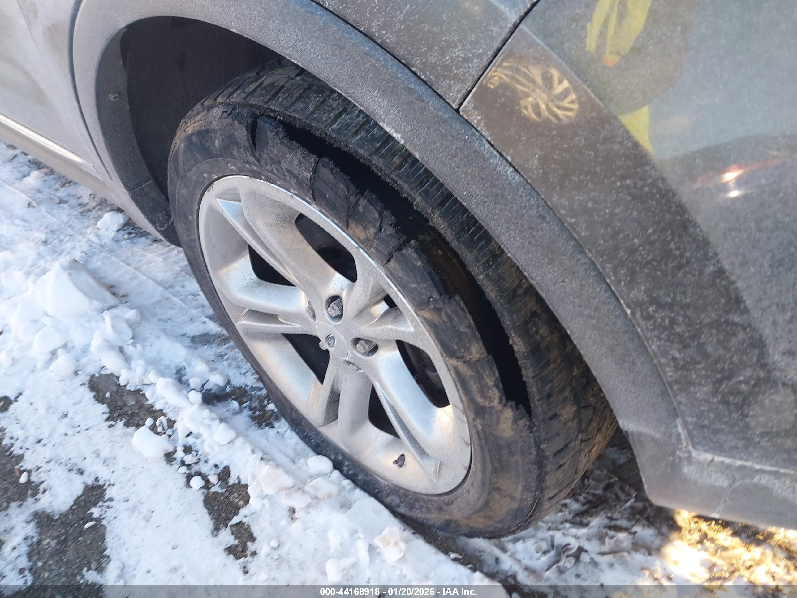 FORD EXPLORER image 6