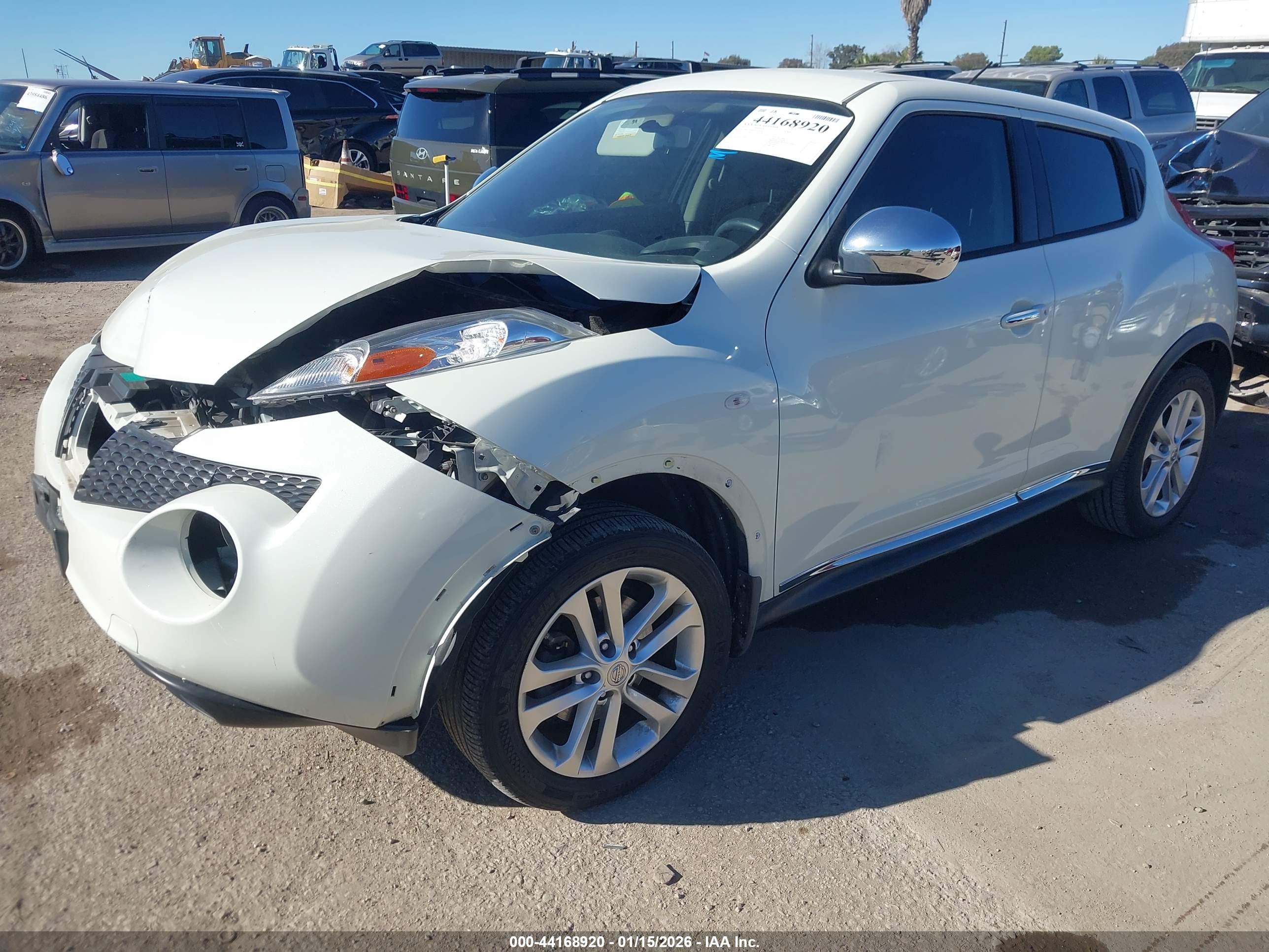 NISSAN JUKE image 2