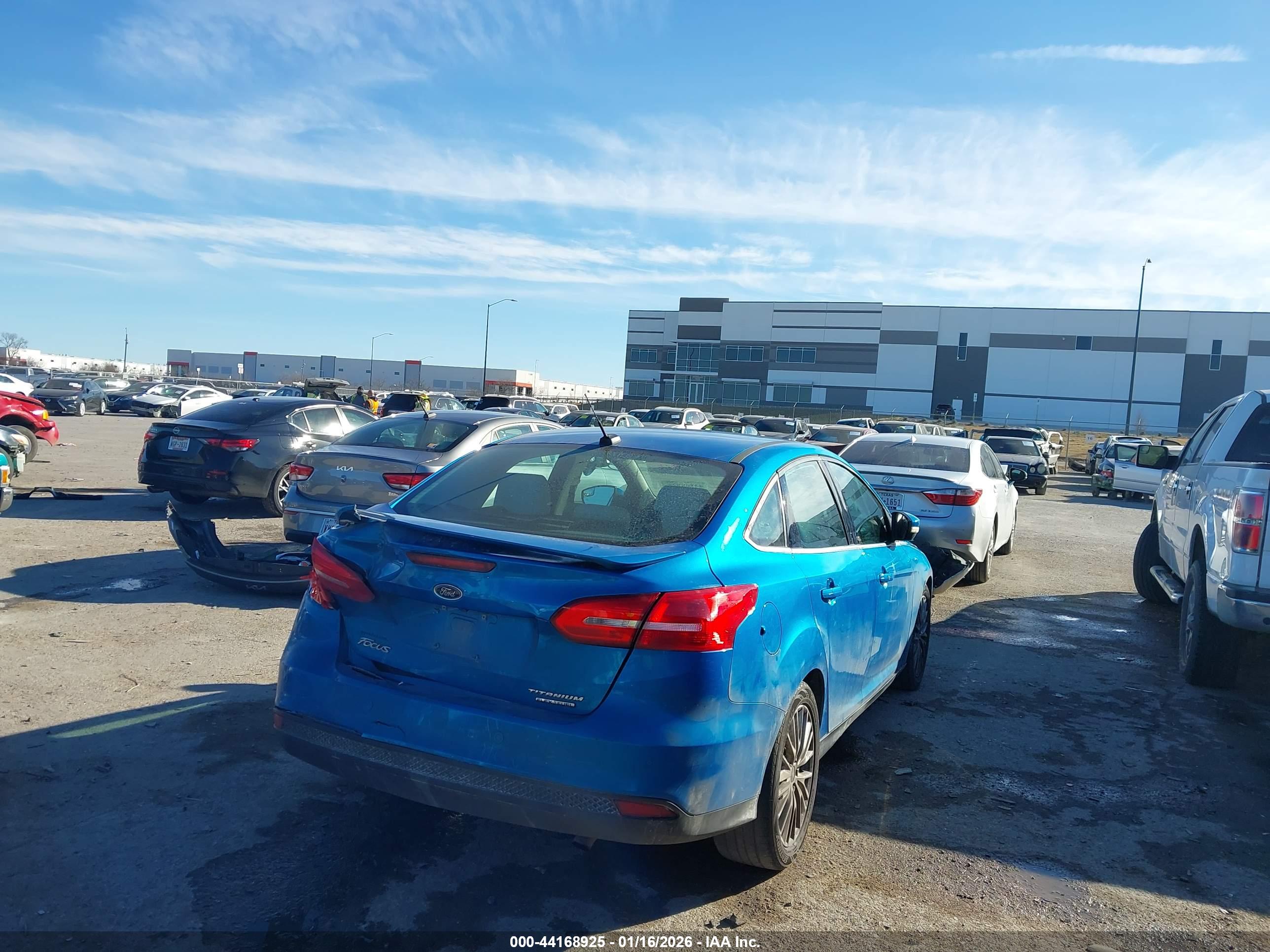 FORD FOCUS image 4