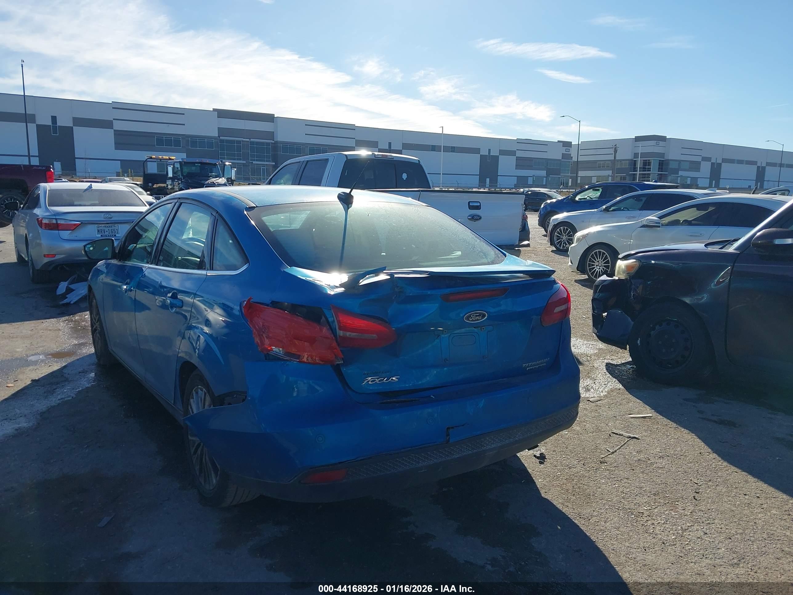 FORD FOCUS image 6