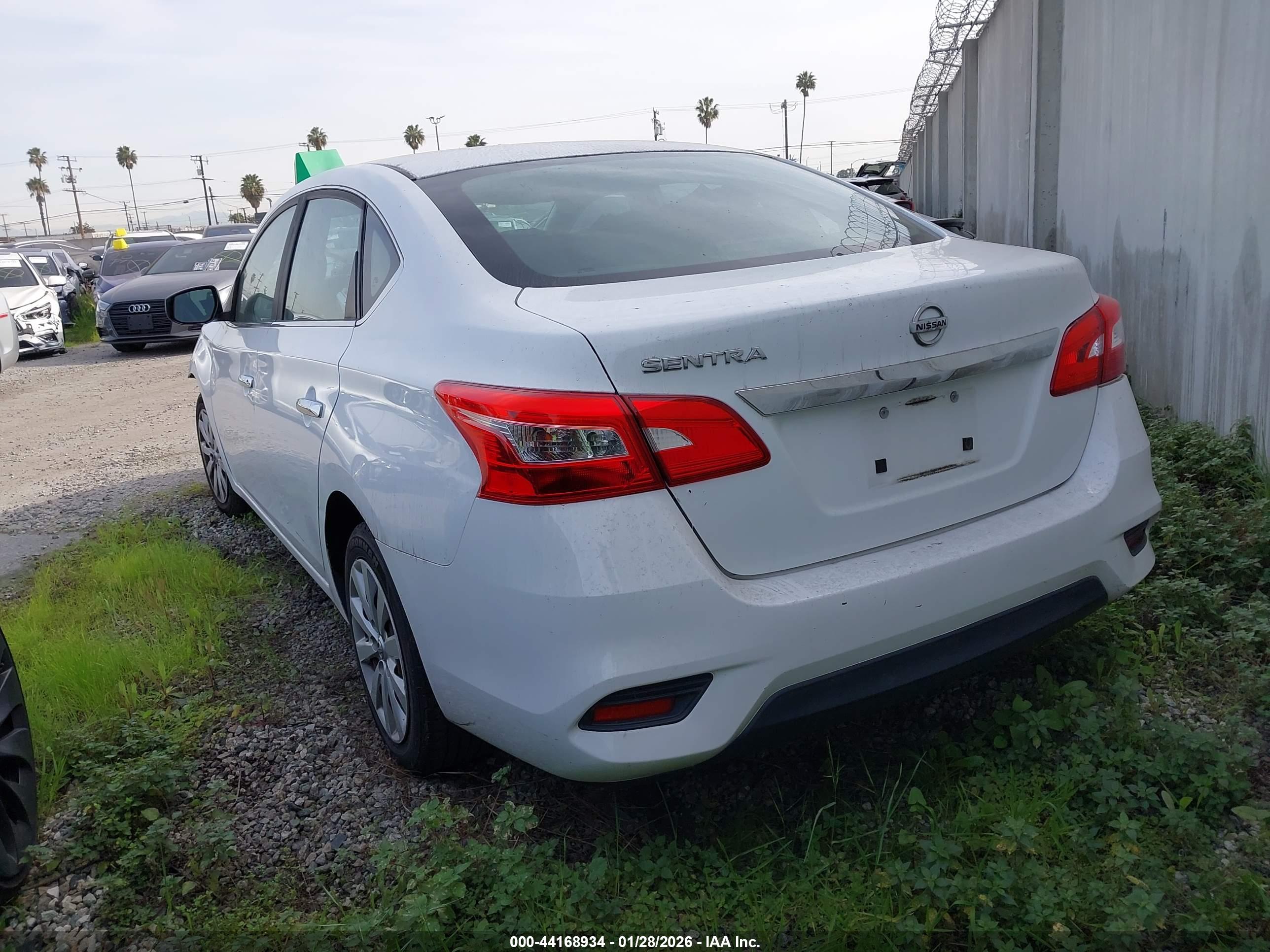 NISSAN SENTRA image 3
