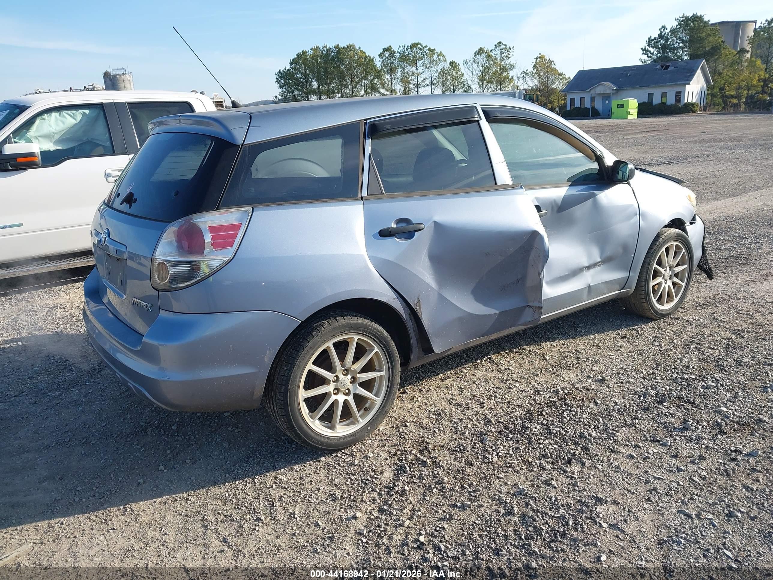 TOYOTA MATRIX image 4