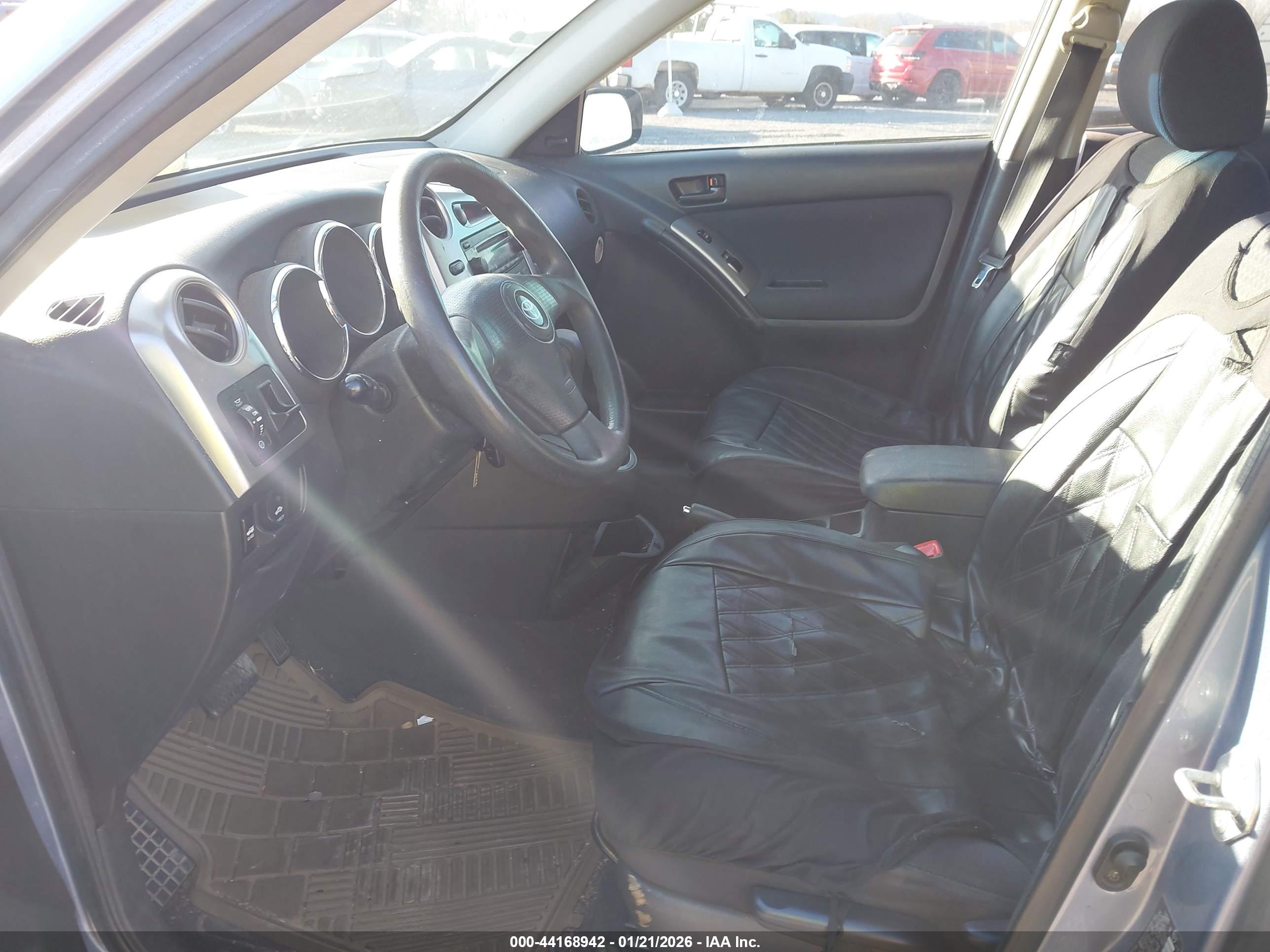 TOYOTA MATRIX image 5