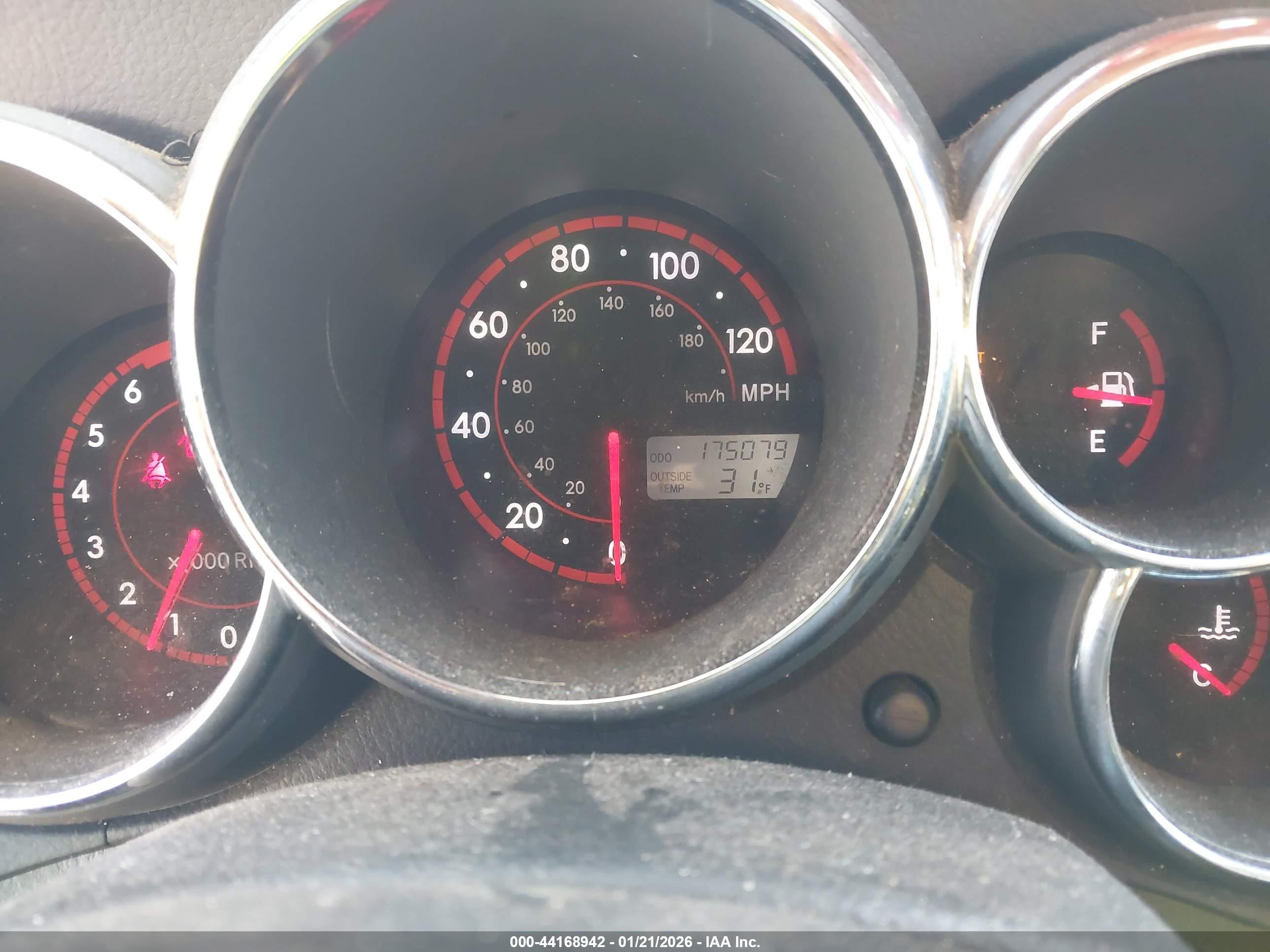 TOYOTA MATRIX image 7