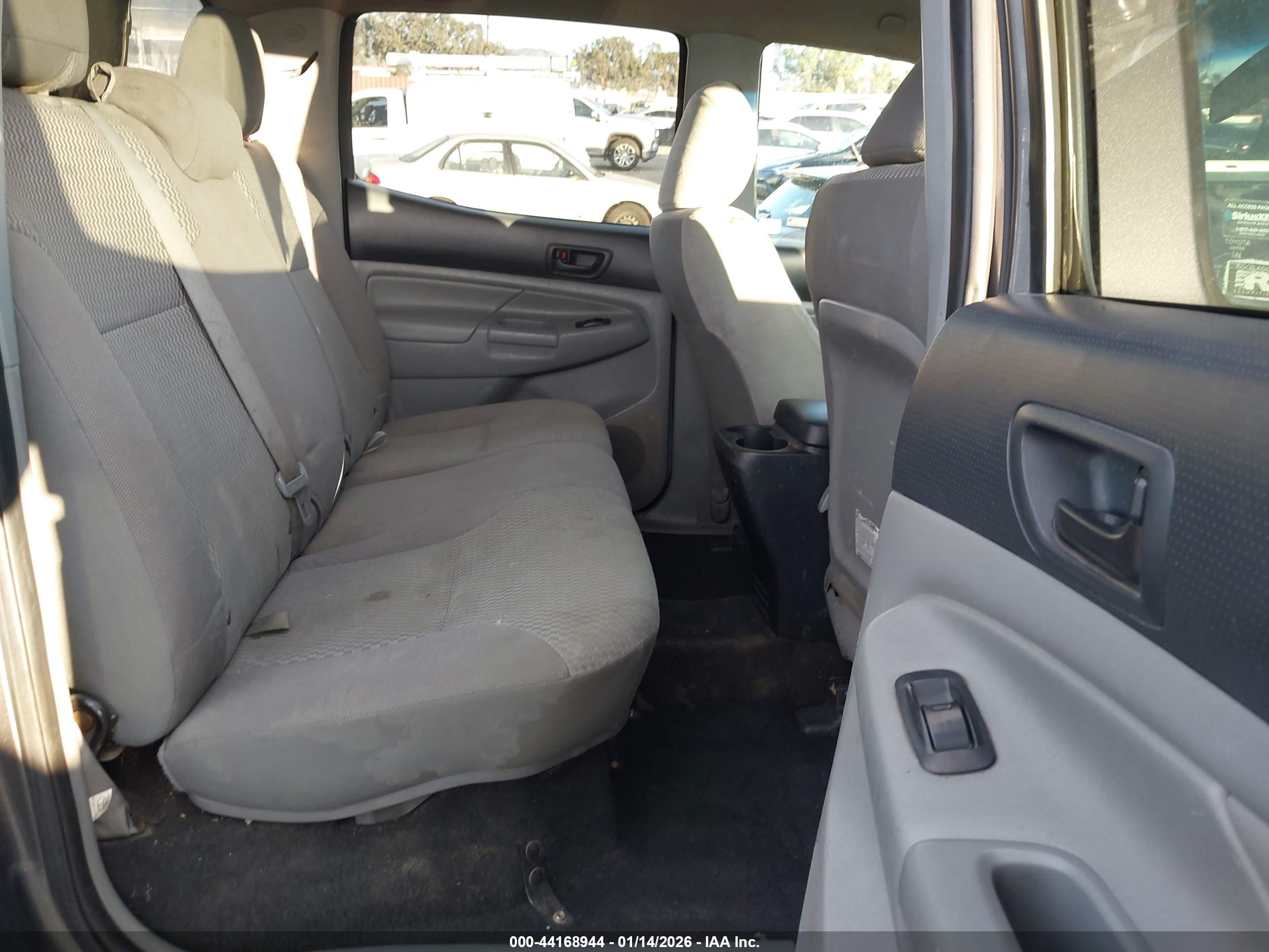 TOYOTA TACOMA image 8