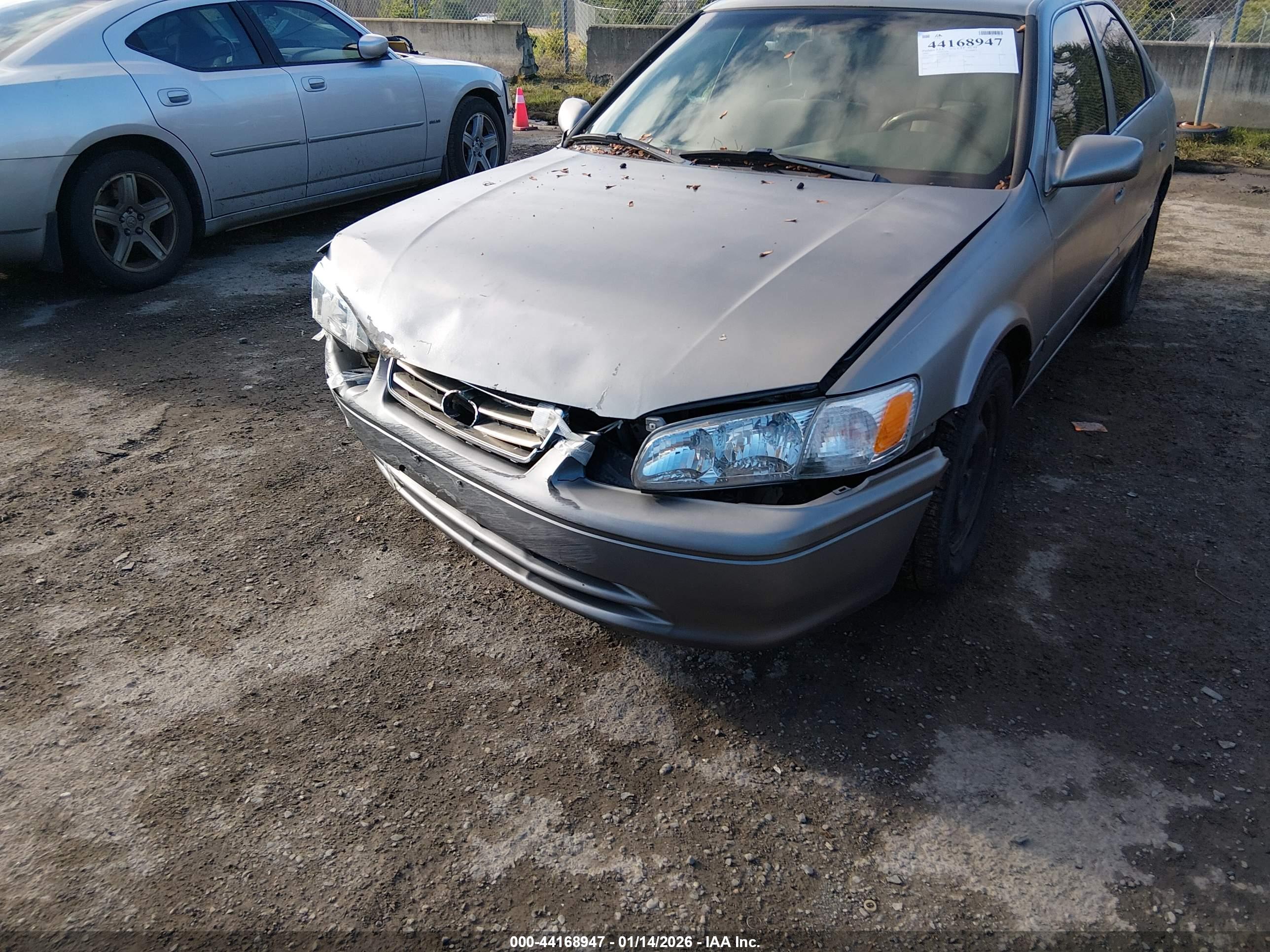 TOYOTA CAMRY image 6