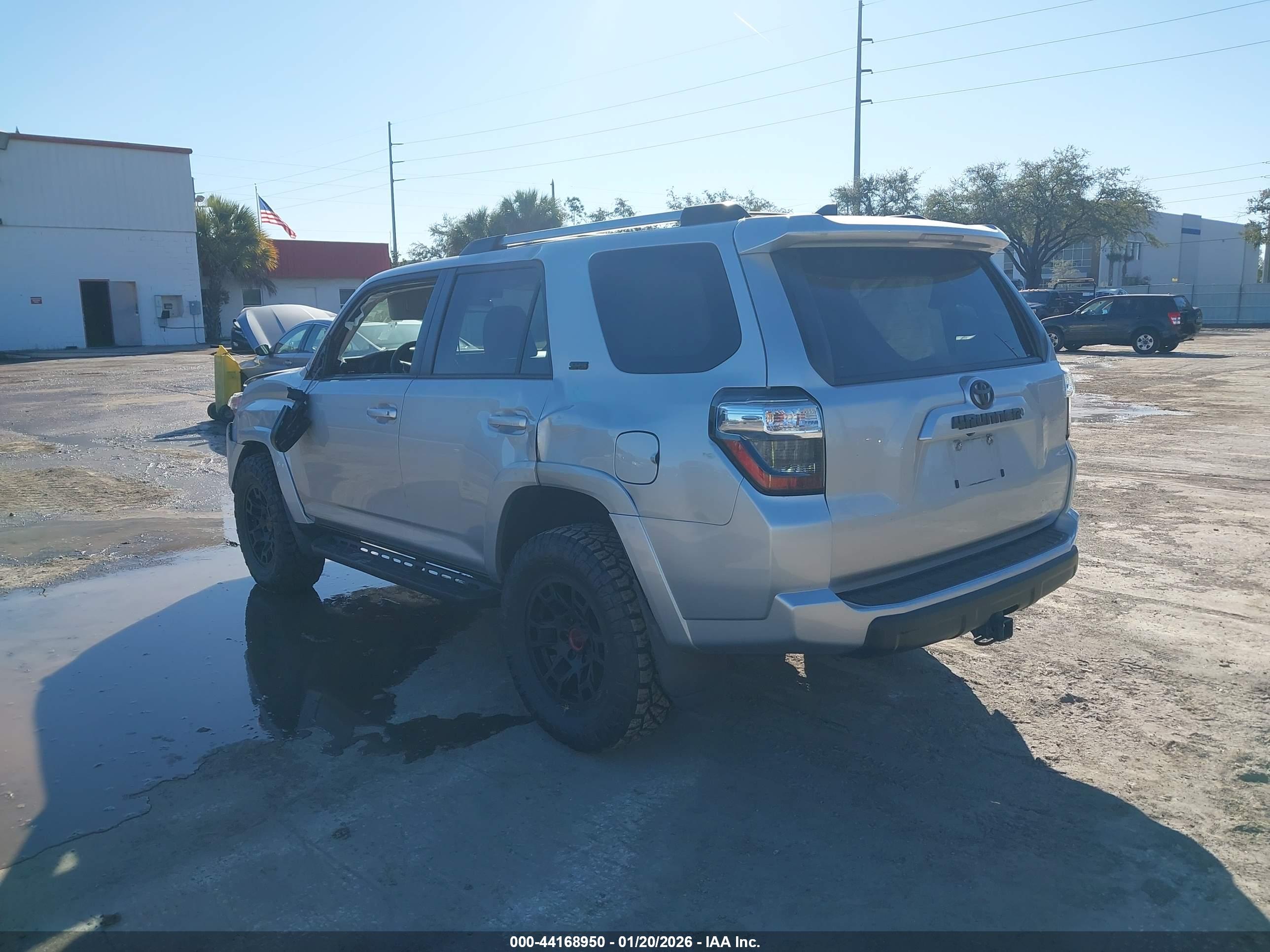 TOYOTA 4RUNNER image 3