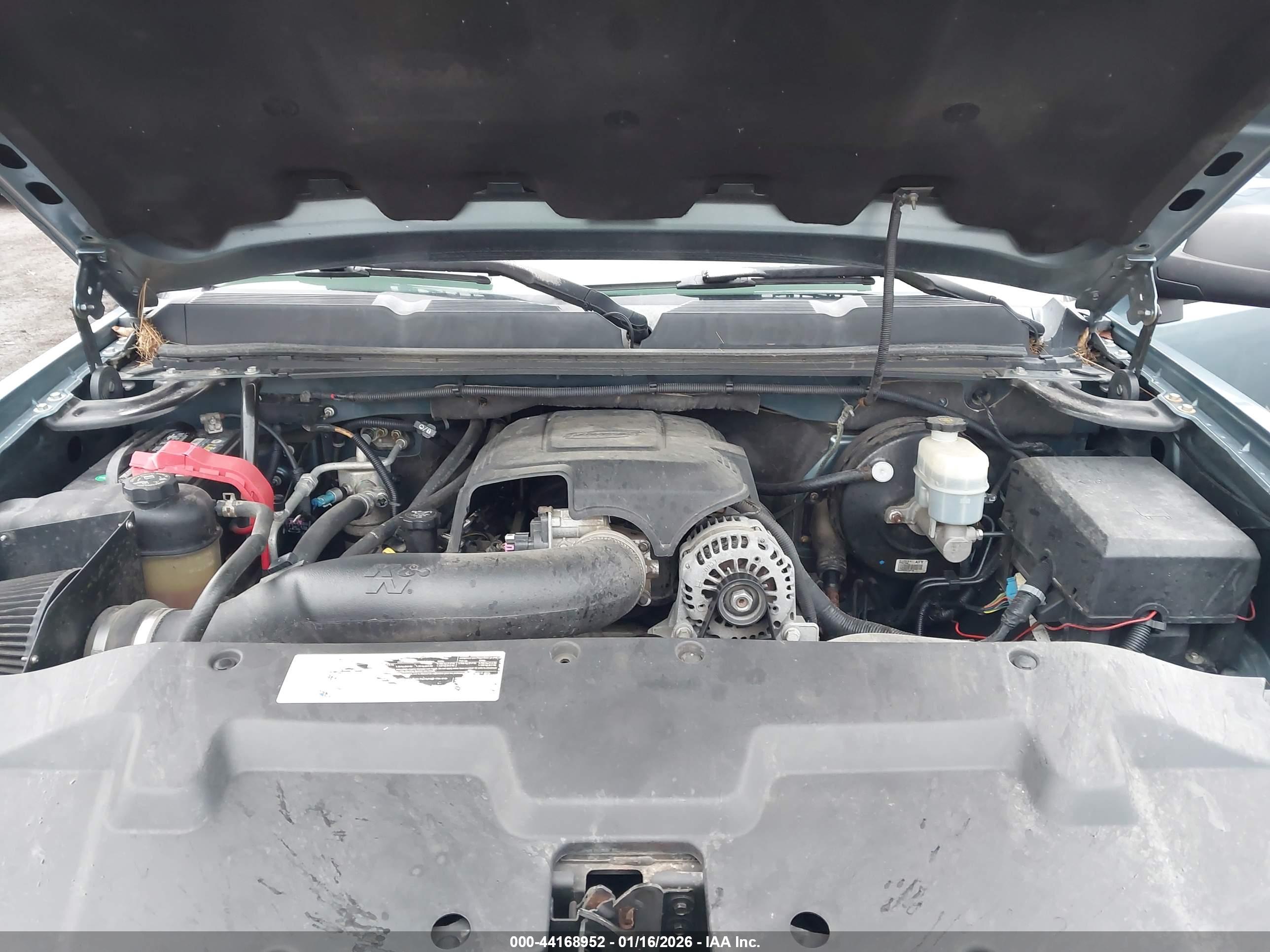CHEVROLET SILVERADO image 10