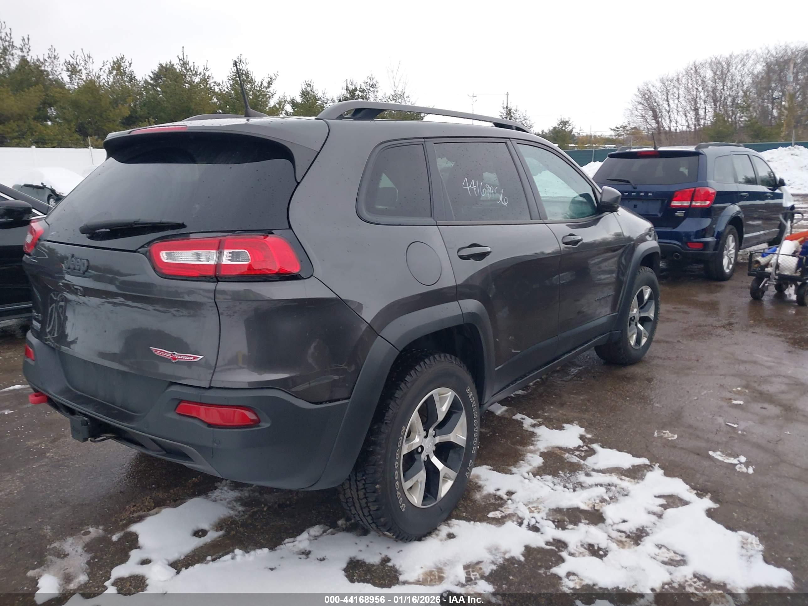 JEEP CHEROKEE image 4