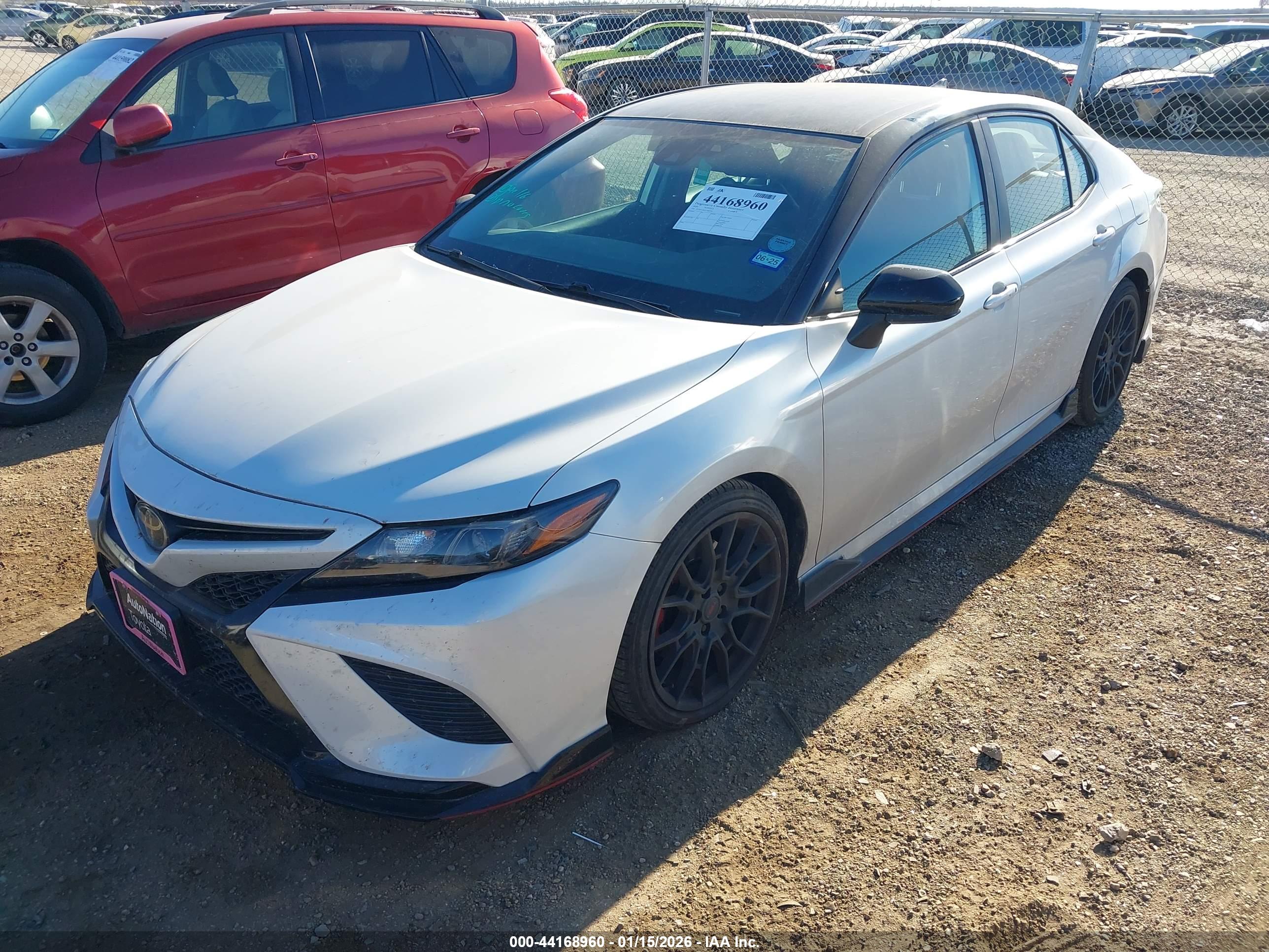 TOYOTA CAMRY image 2