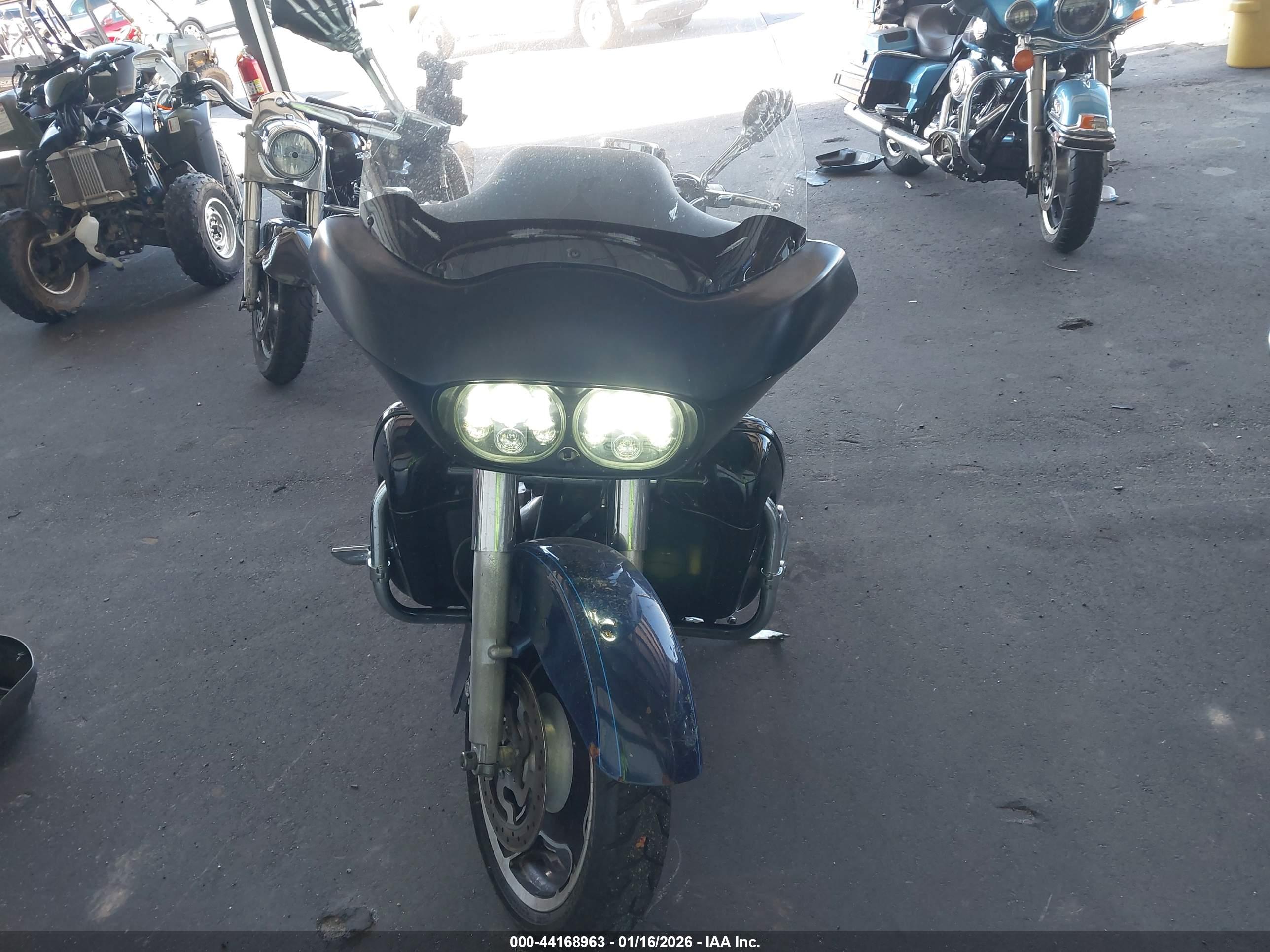 HARLEY-DAVIDSON FLTRX image 5