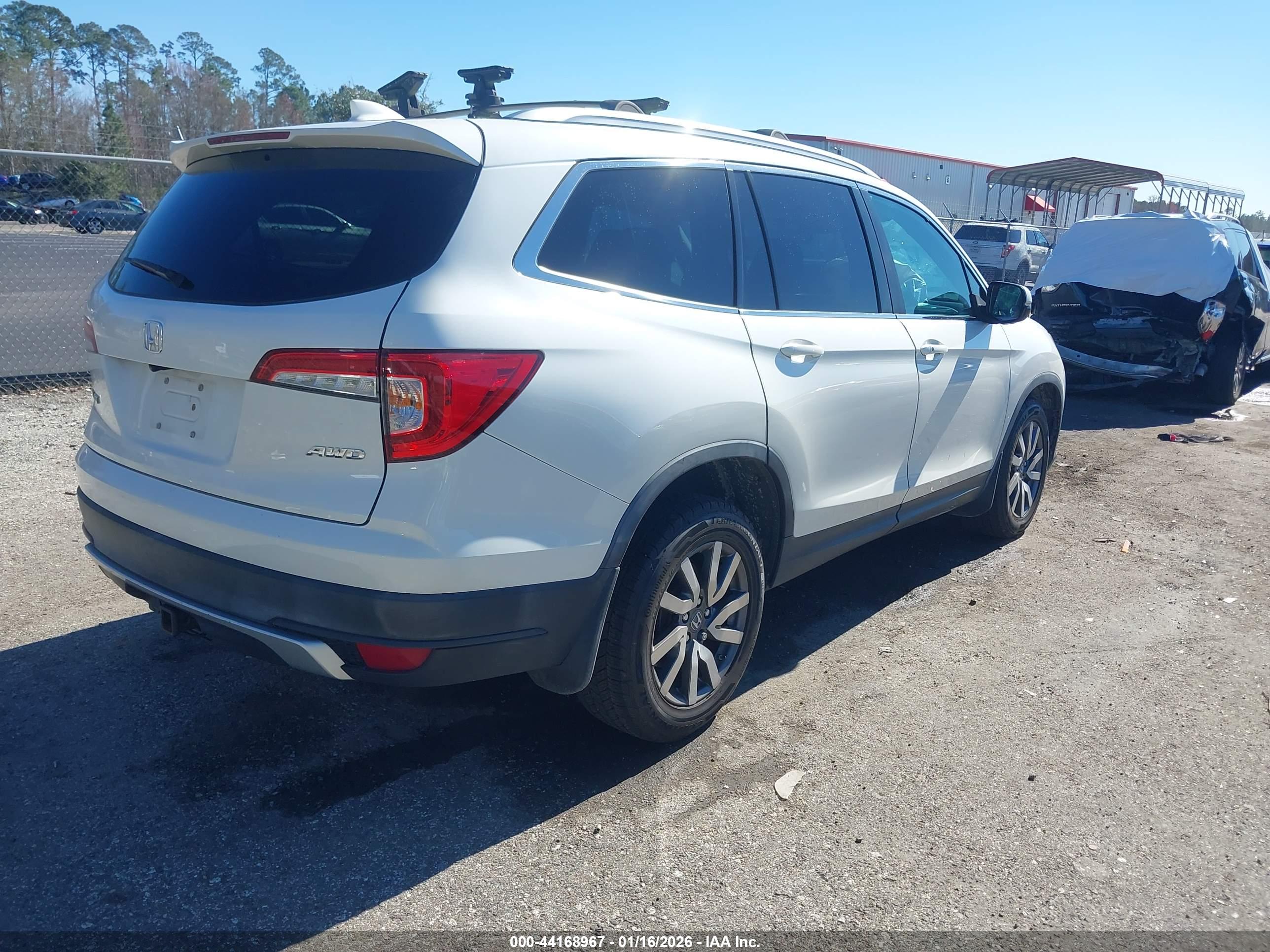 HONDA PILOT image 4