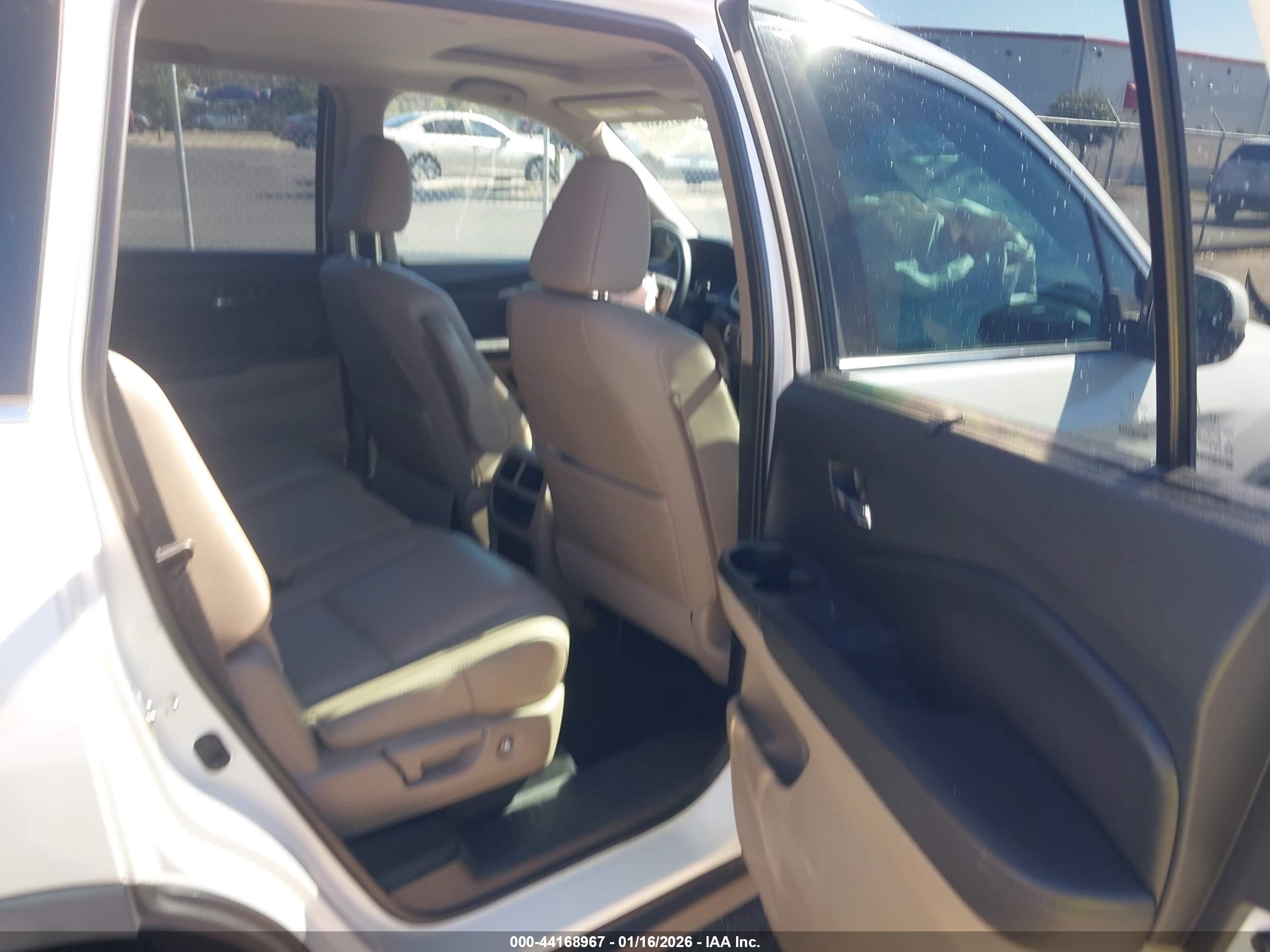 HONDA PILOT image 8