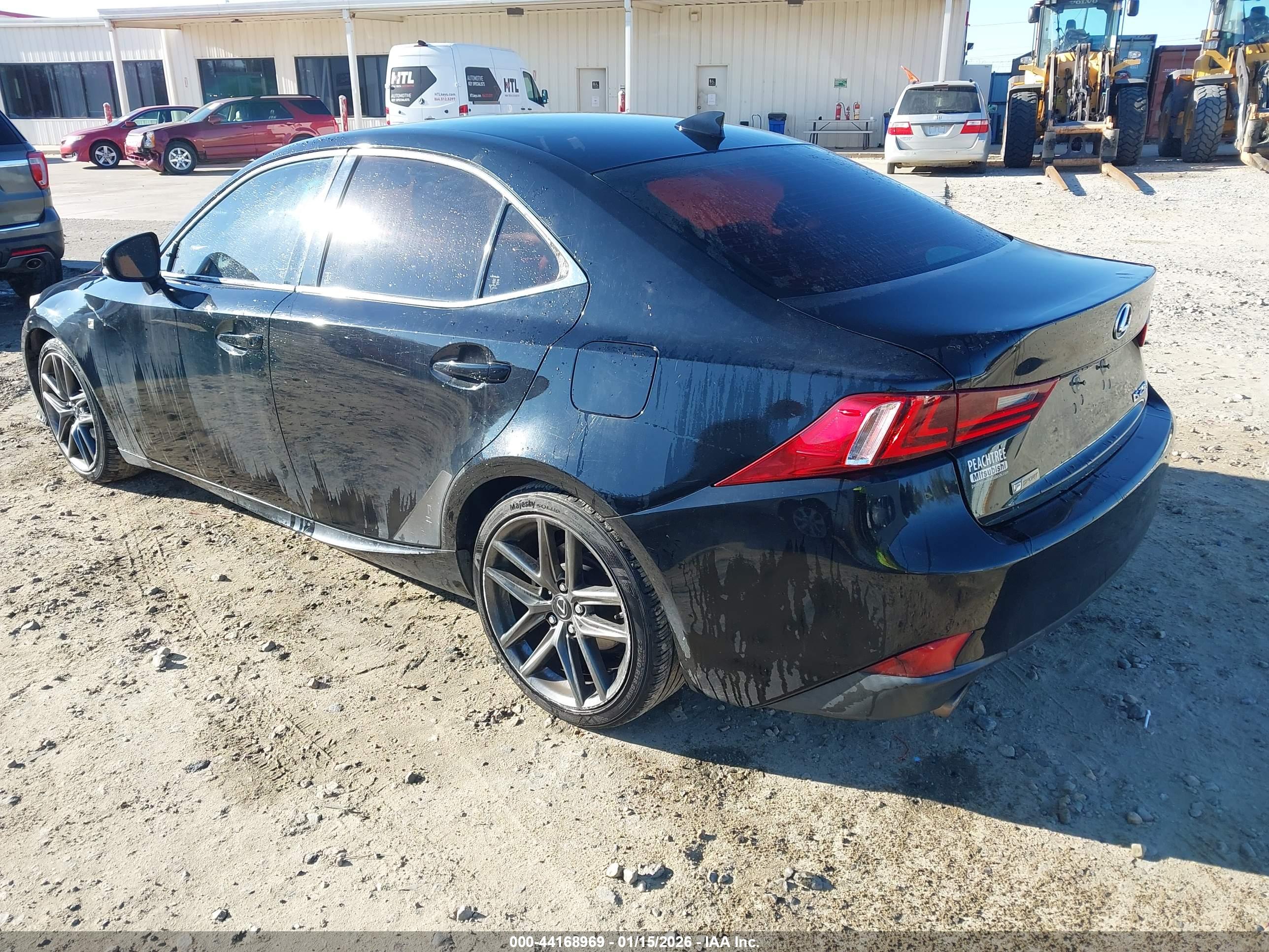 LEXUS IS image 3