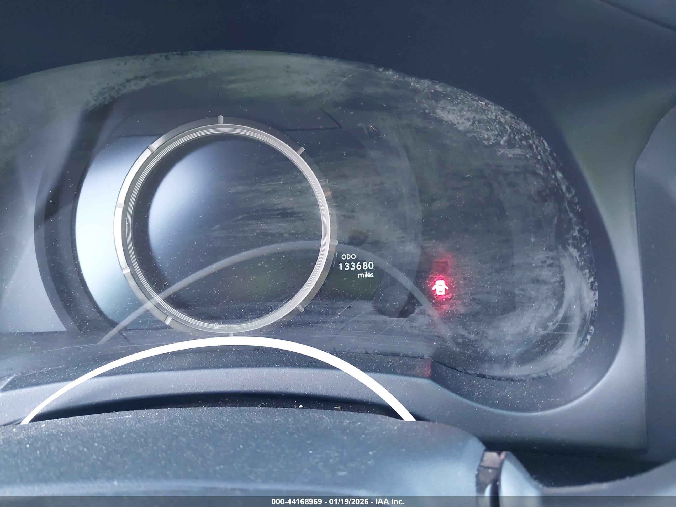 LEXUS IS image 7
