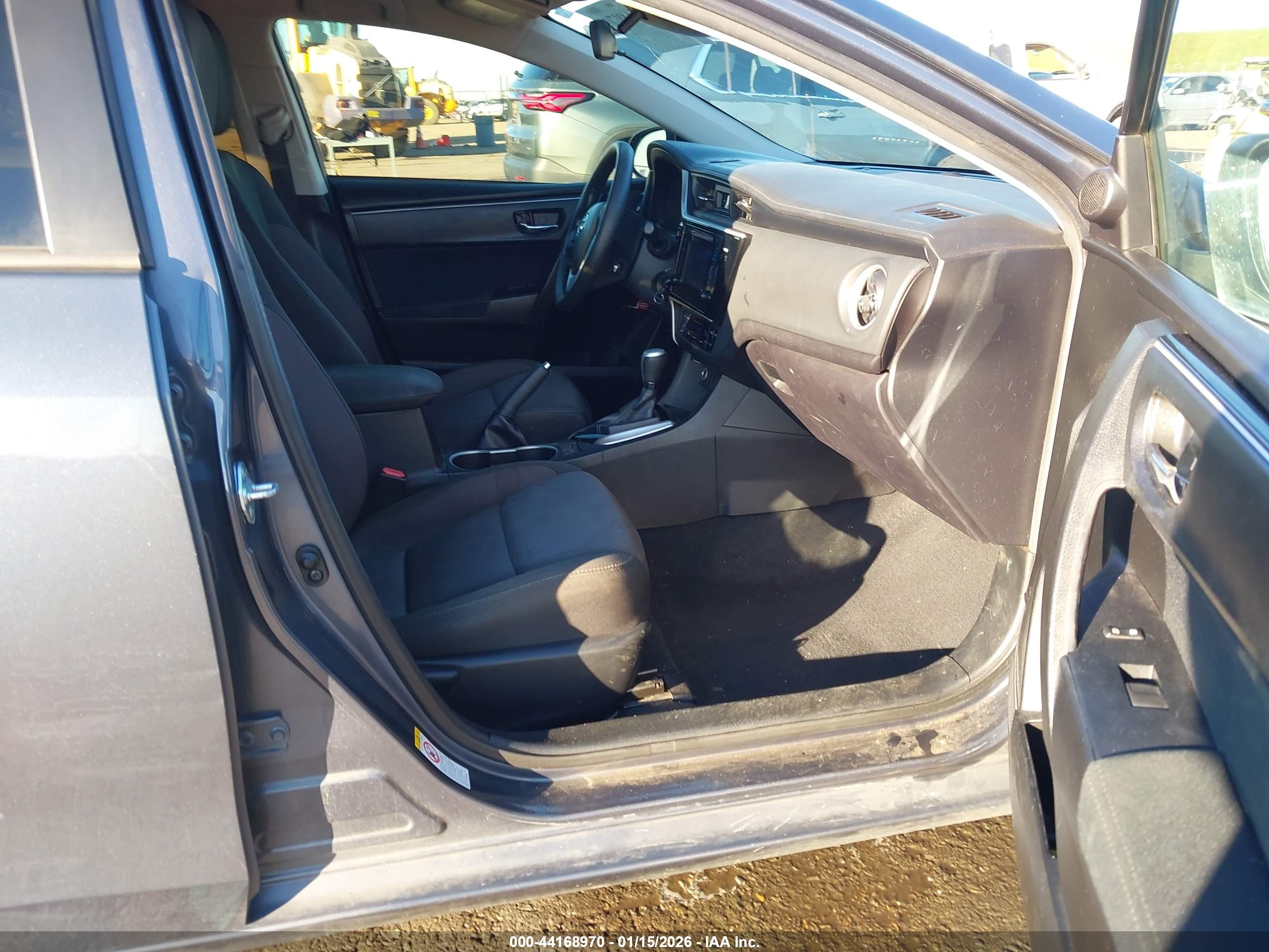 TOYOTA COROLLA image 5