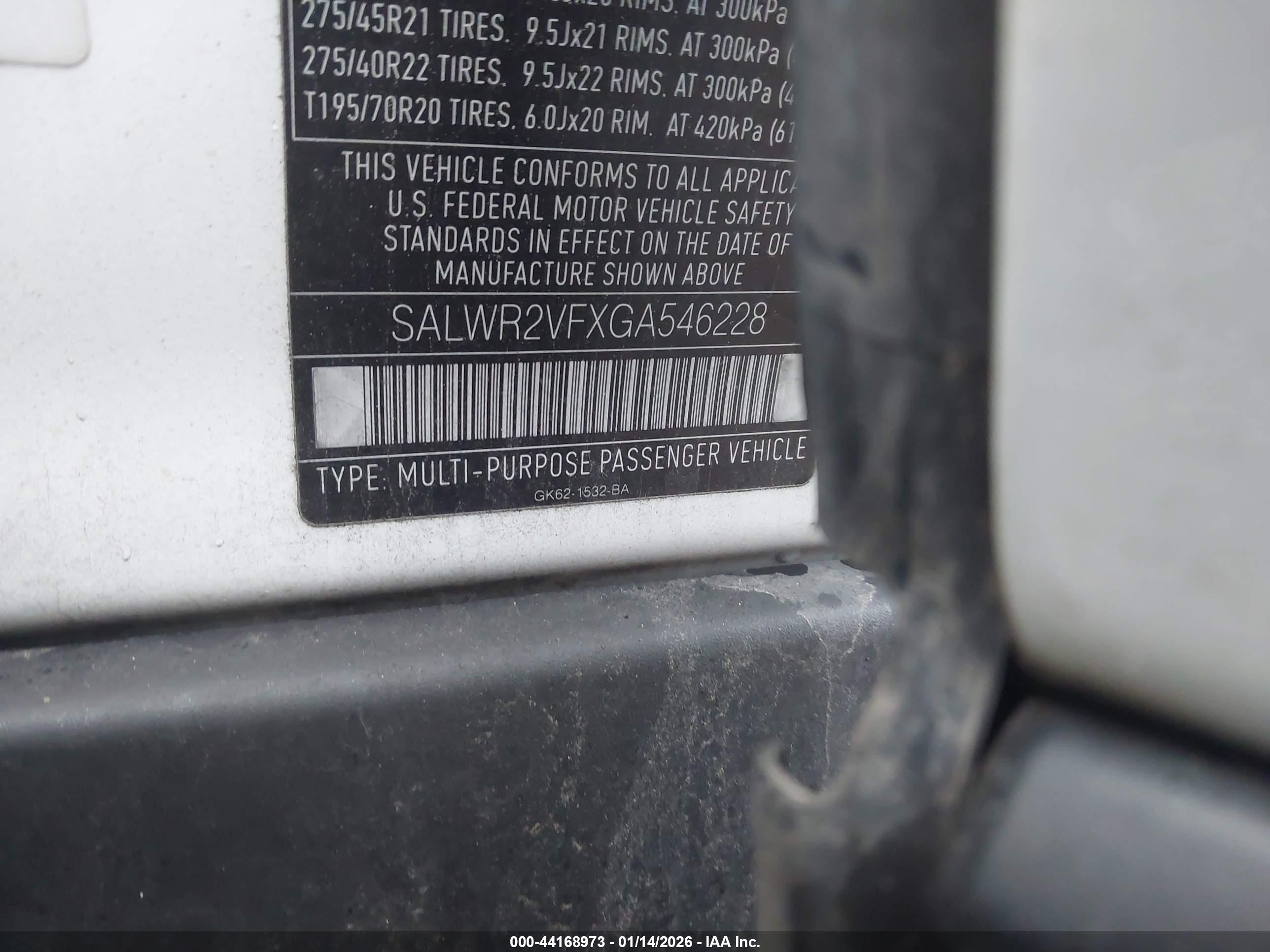 LAND ROVER image 9