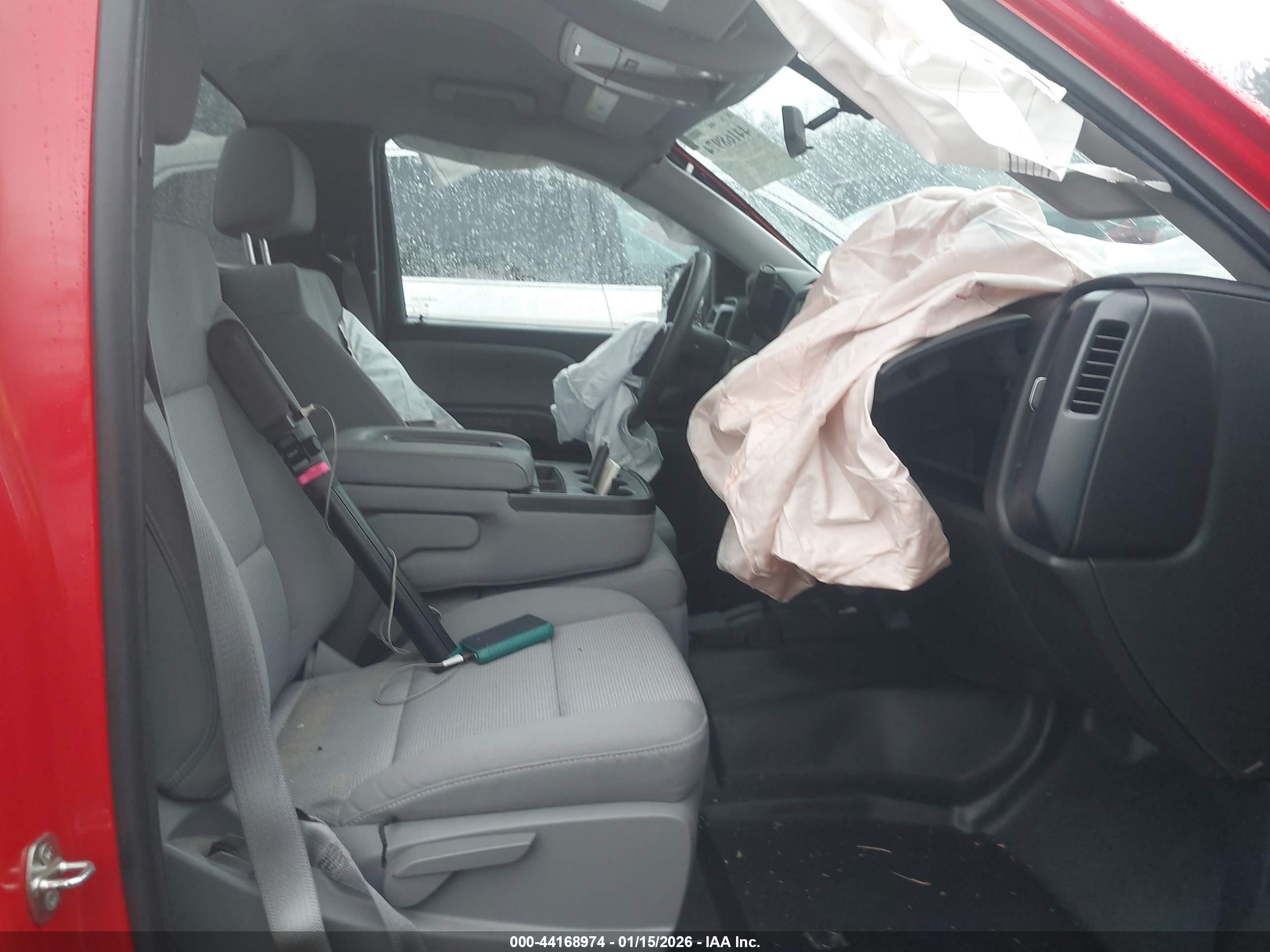 CHEVROLET SILVERADO image 5