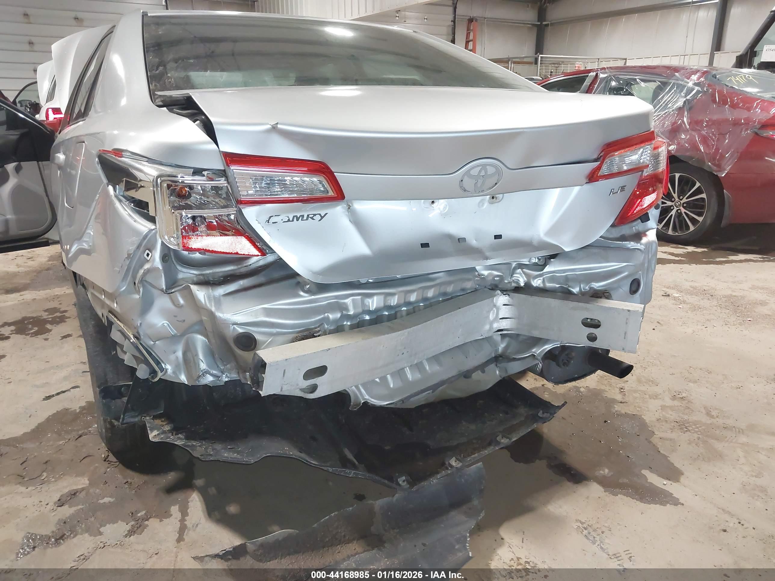 TOYOTA CAMRY image 6