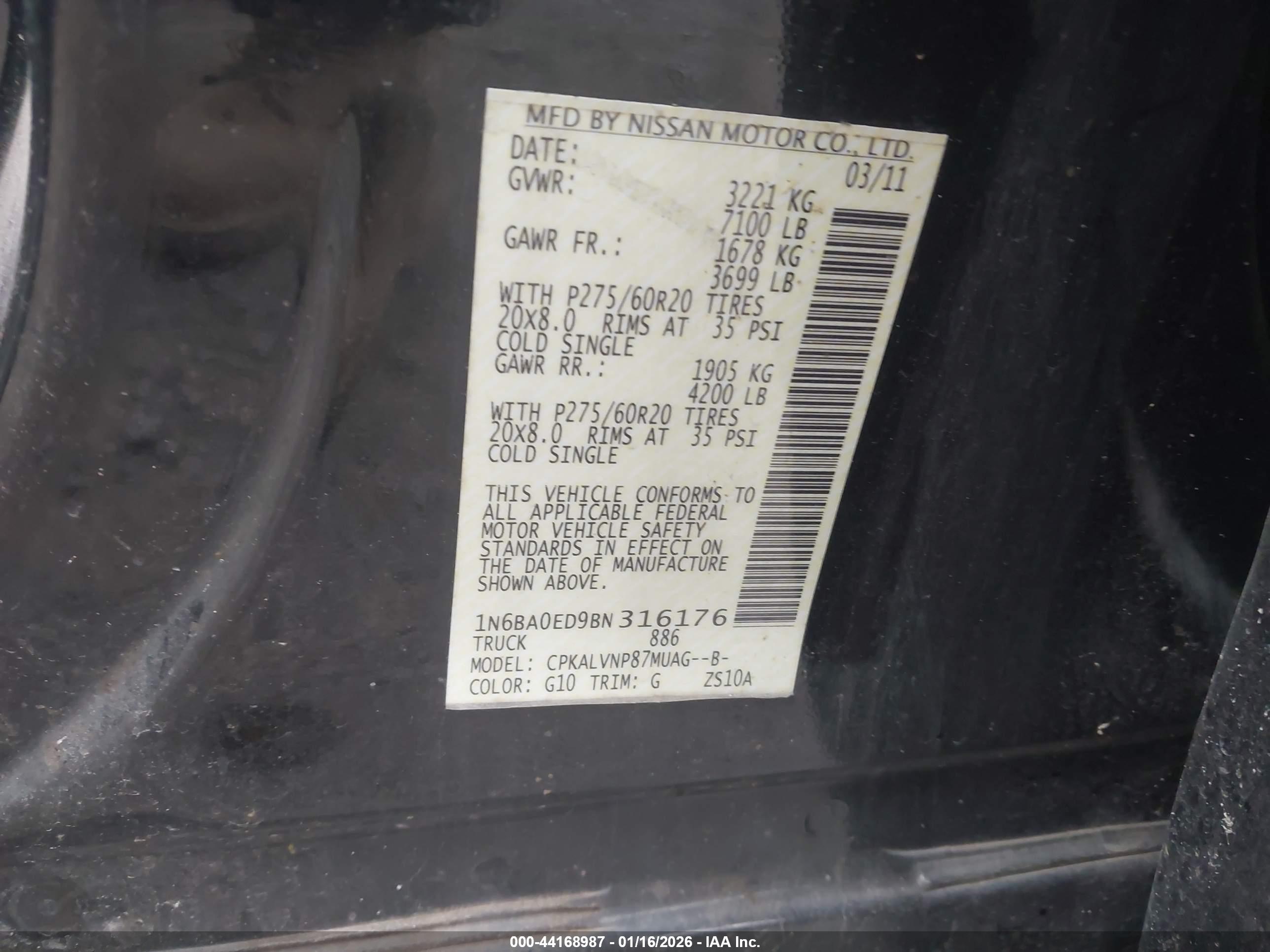 NISSAN TITAN image 9